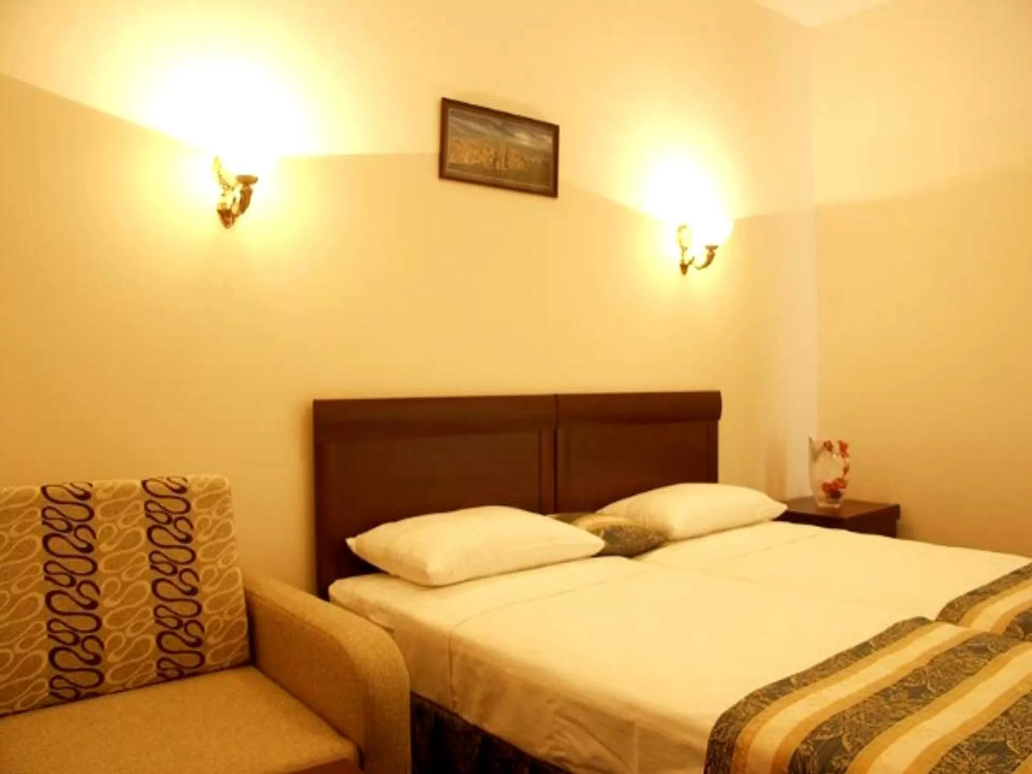 Bedroom, Bed in Manhattan Hotel & Restaurant