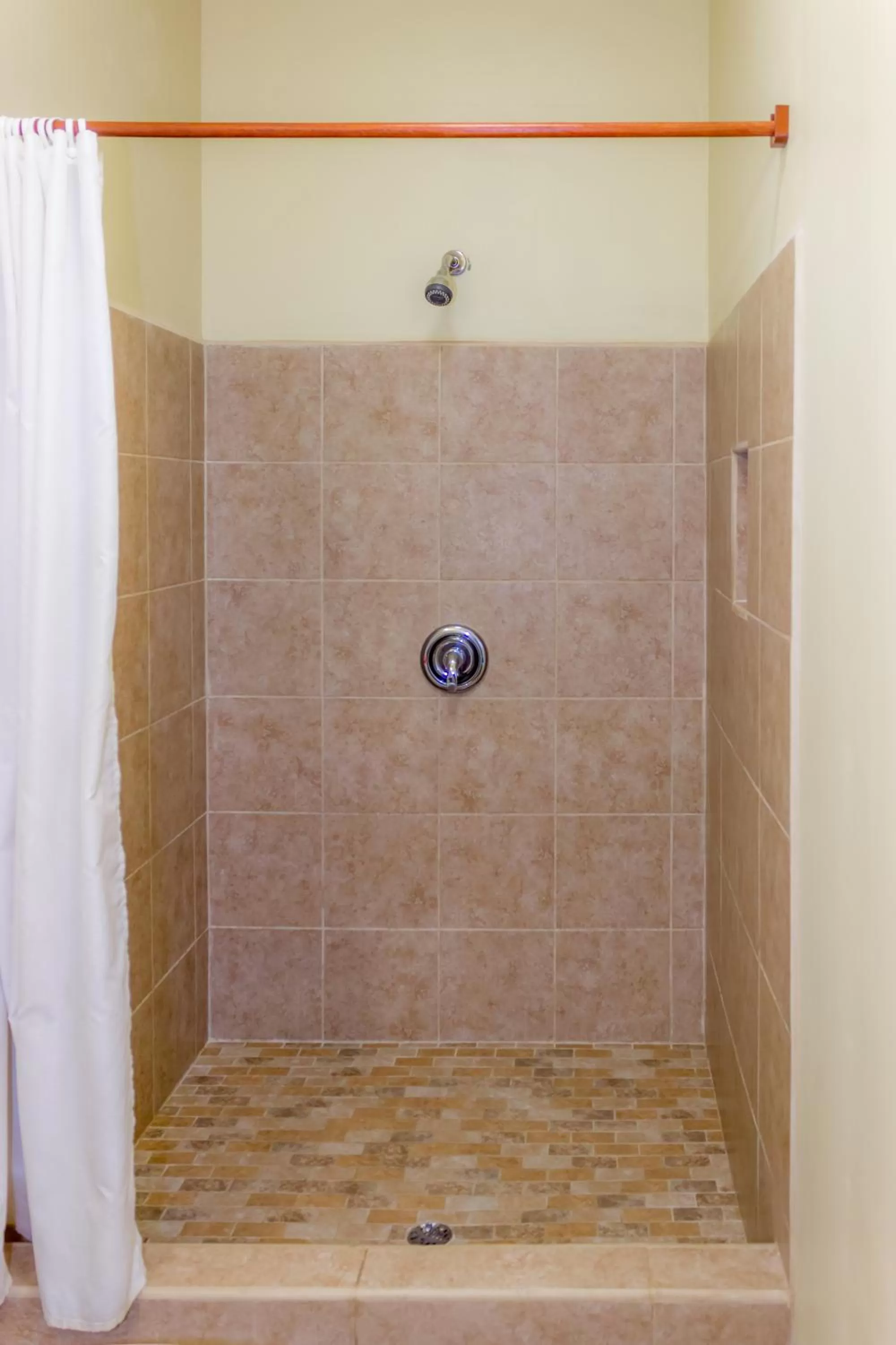 Bathroom in Rolson Hotel