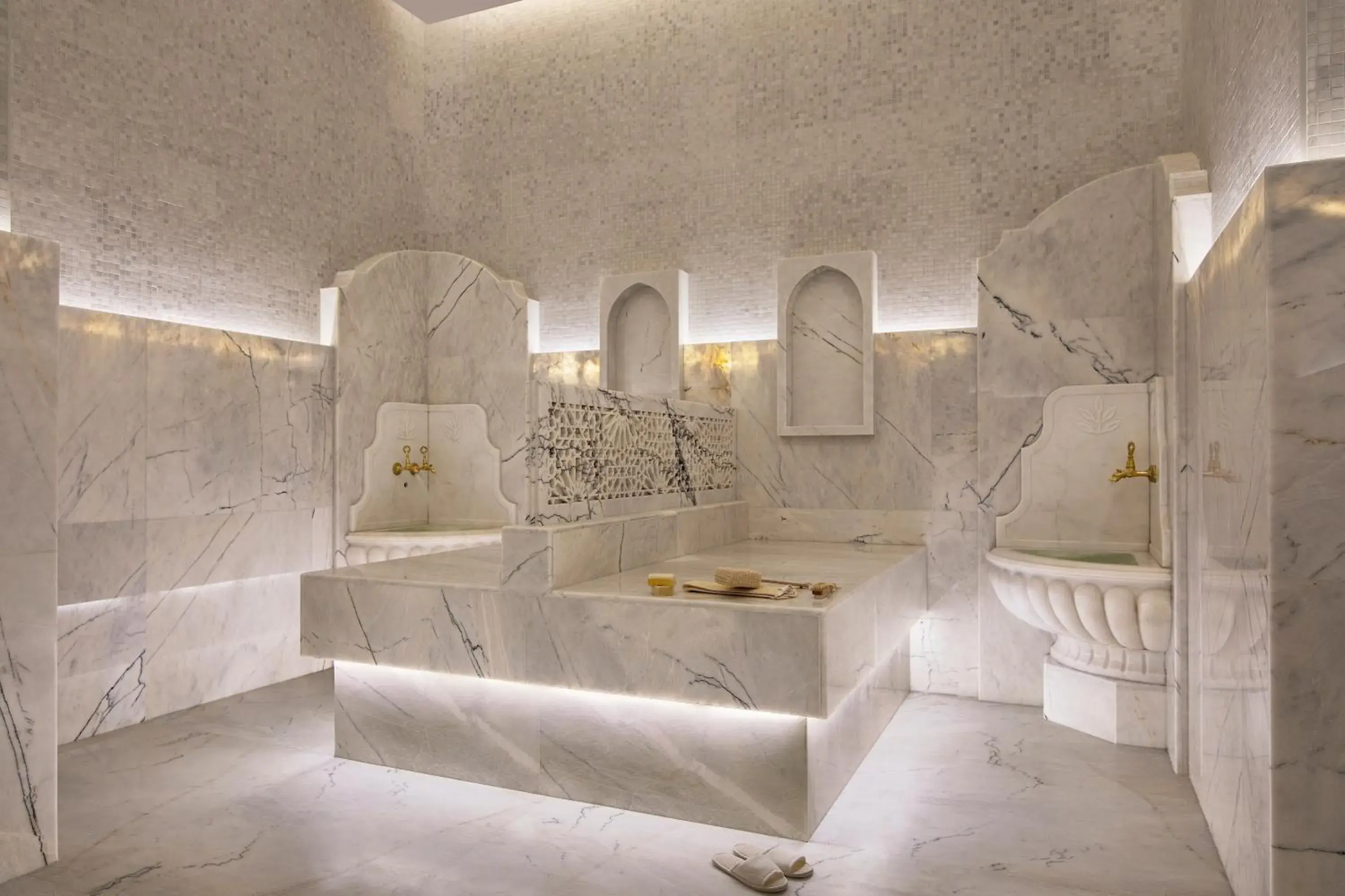 Spa and wellness centre/facilities, Bathroom in Cristal Amaken Hotel Riyadh