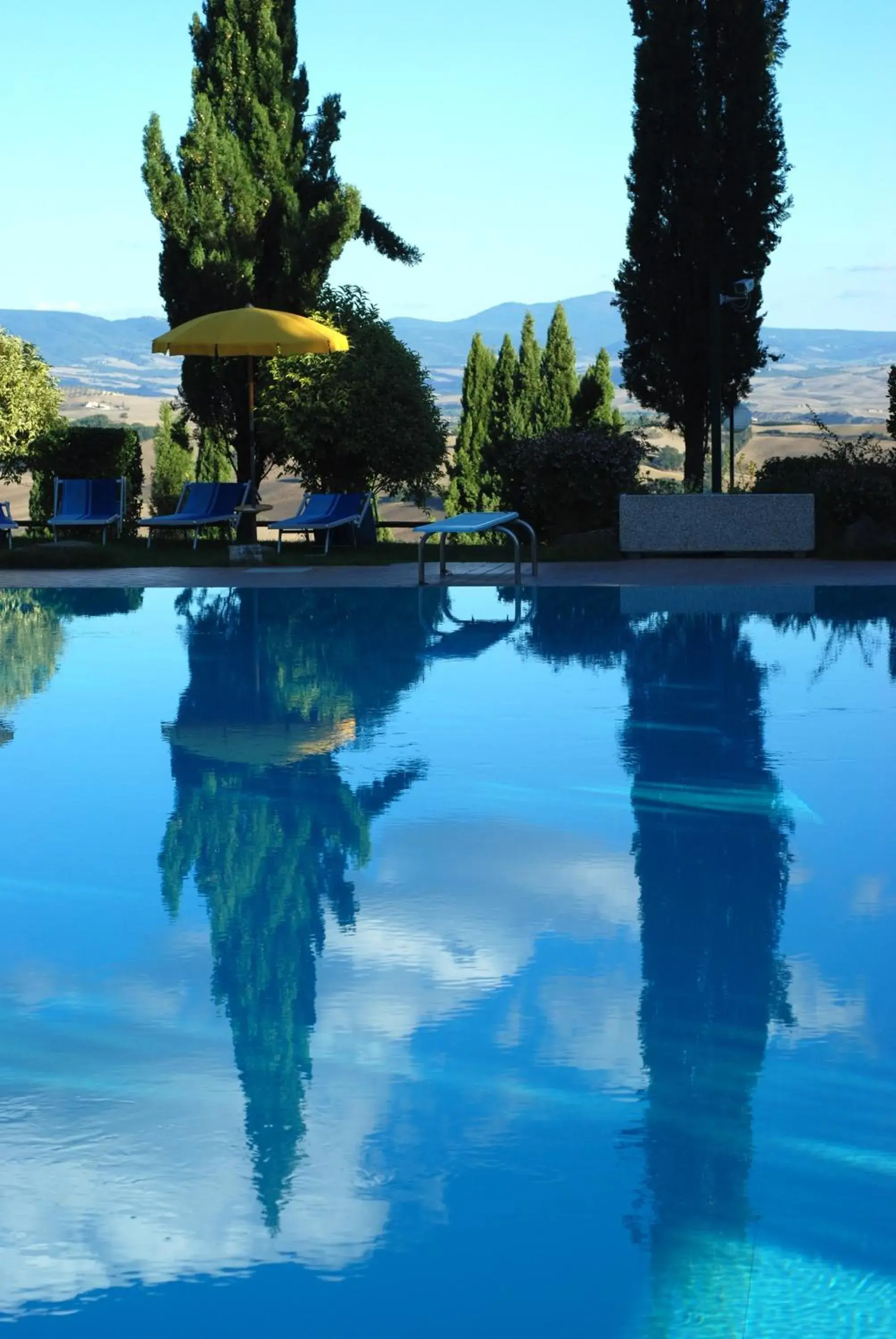 Swimming Pool in Casanova - Wellness Center La Grotta Etrusca
