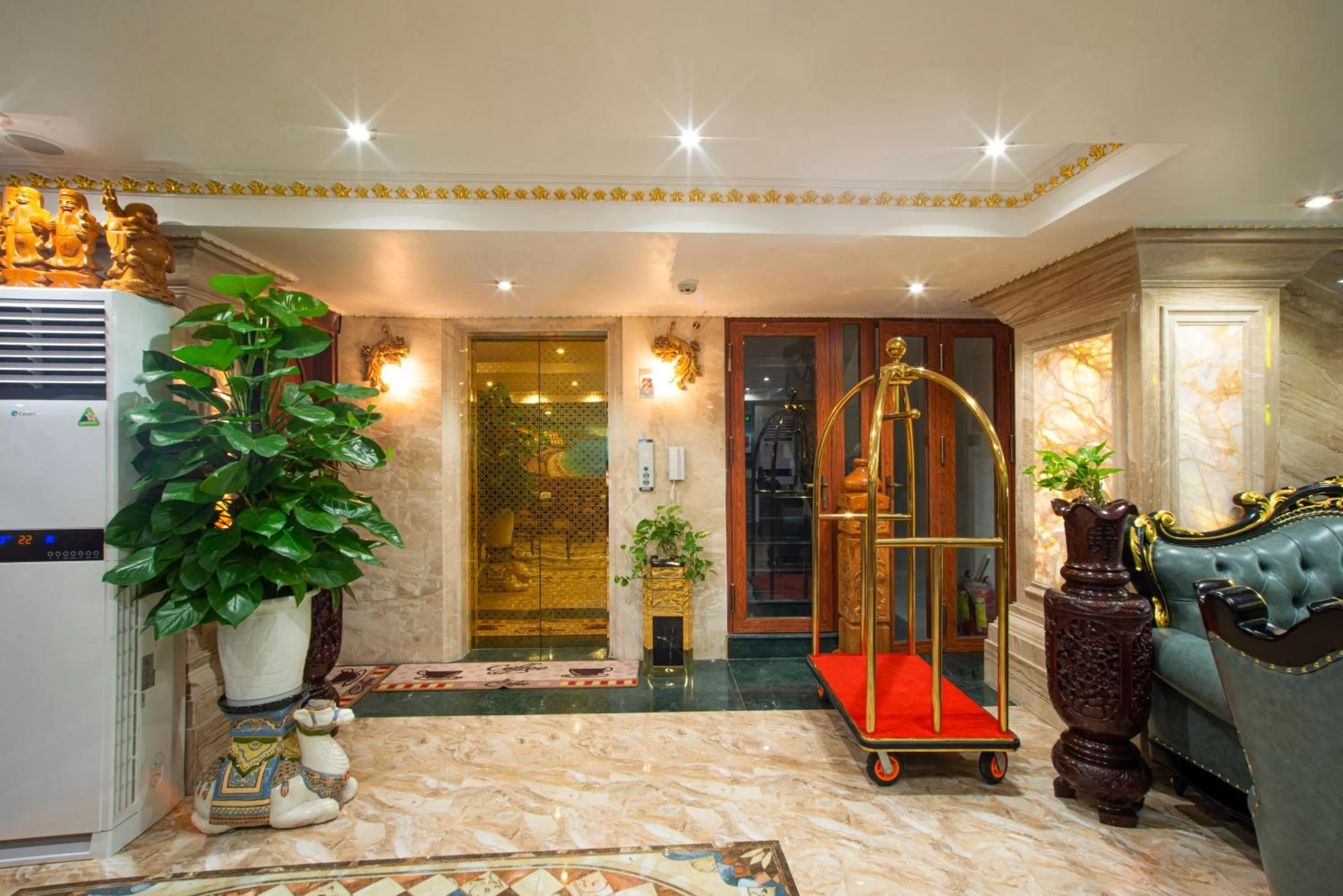 Lobby or reception in Athena Hotel Quy Nhơn