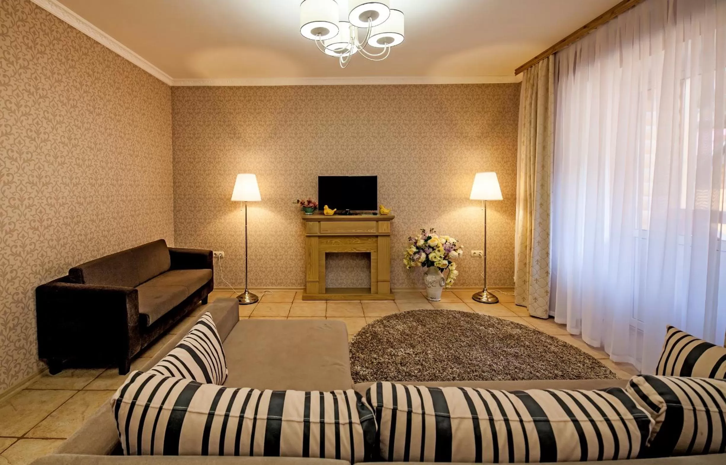 Day, Bed in Olga Deluxe