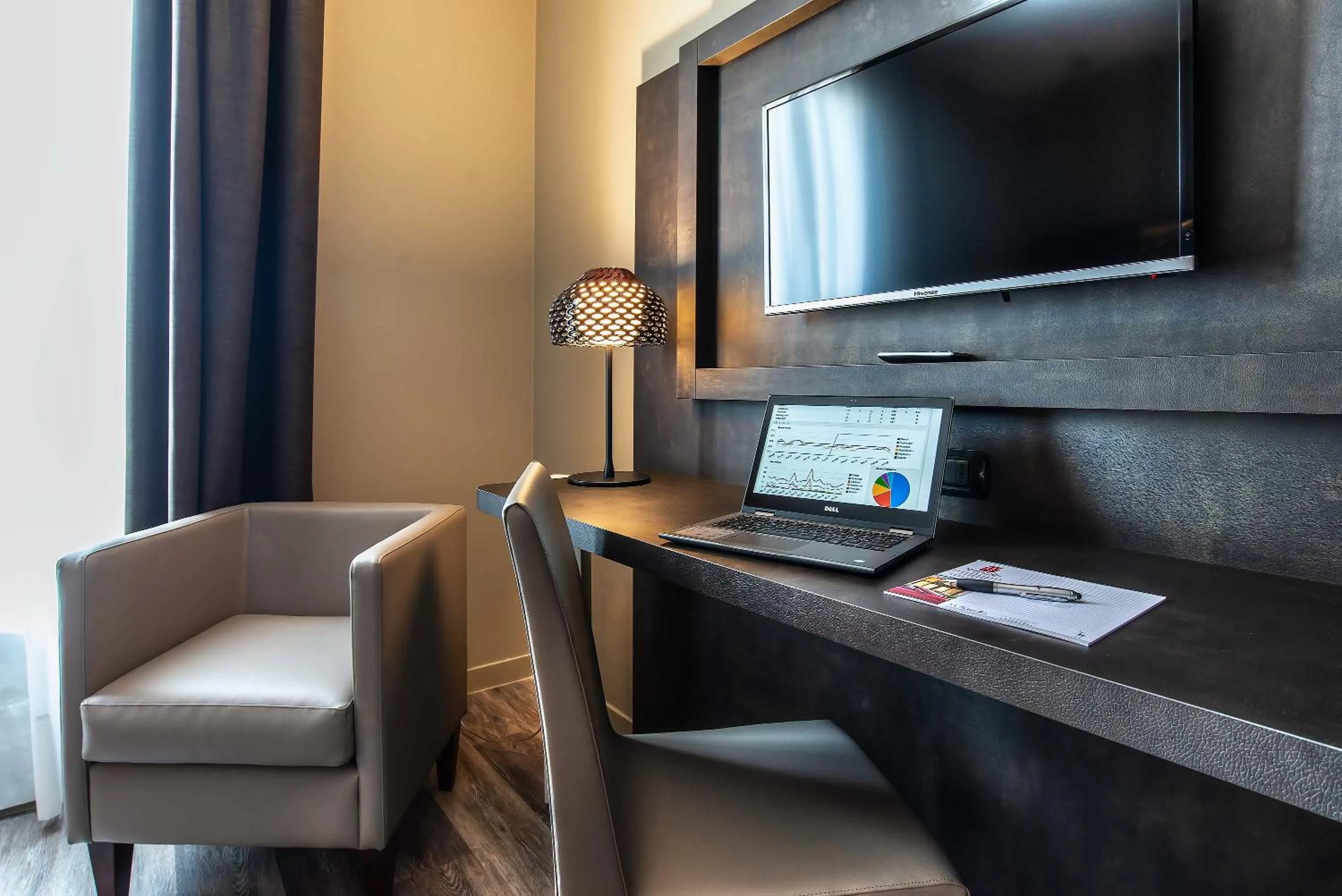 Photo of the whole room in Maranello Palace