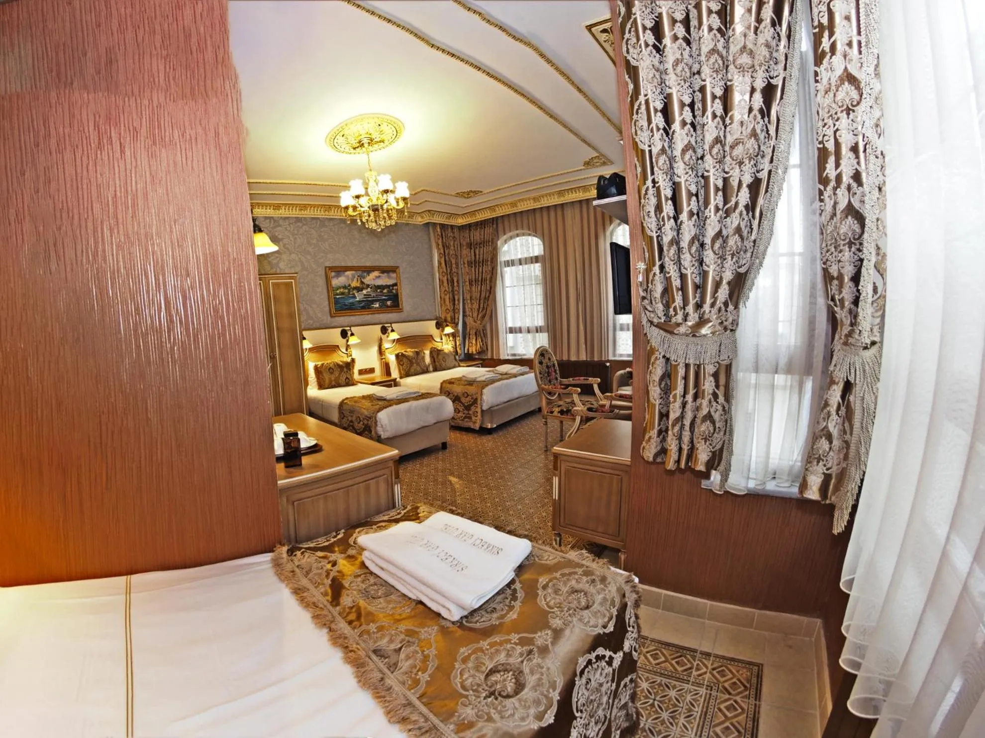 Living room, Bed in Glamour Classic Hotel Istanbul Sirkeci