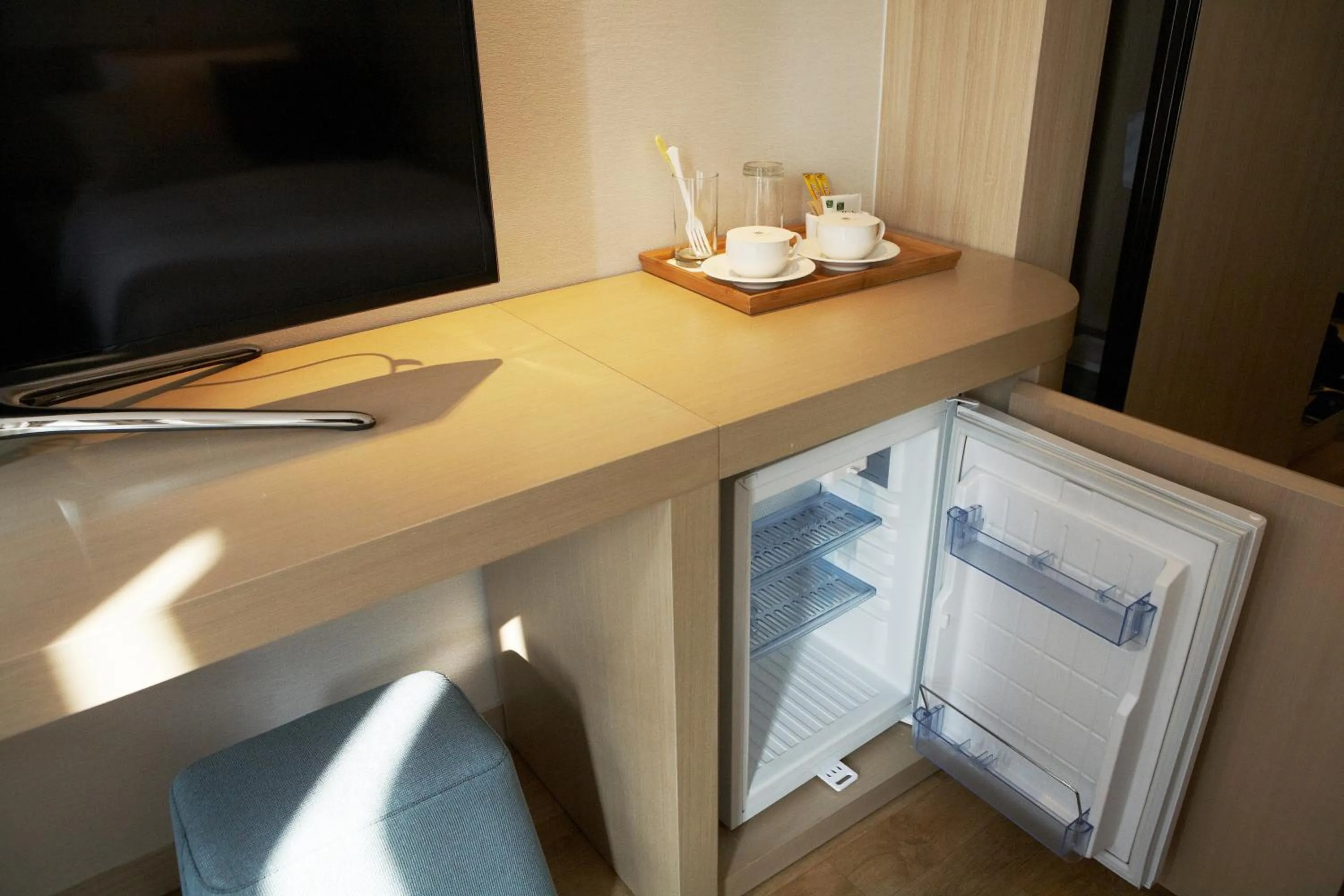 Photo of the whole room in Mayplace Hotel