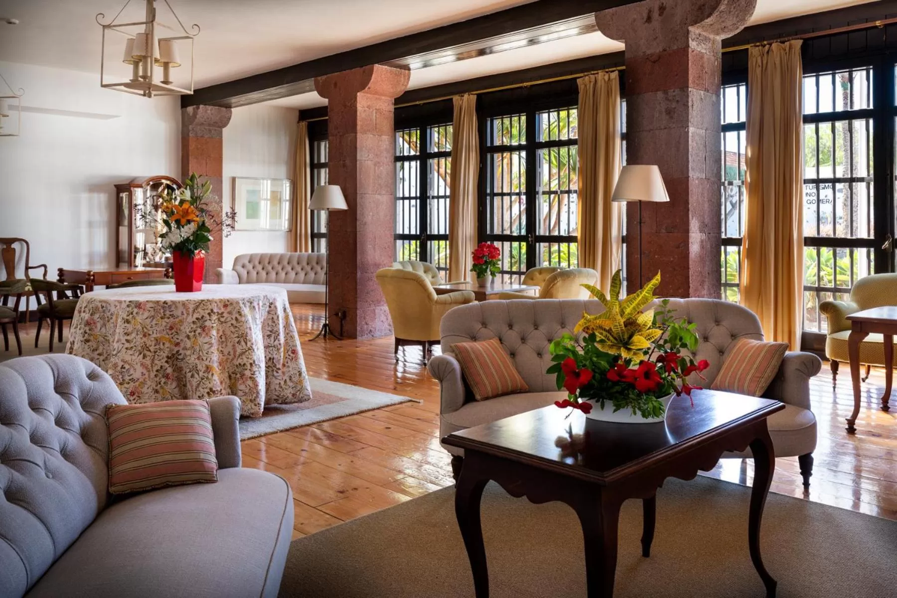 Lounge or bar in Parador de La Gomera