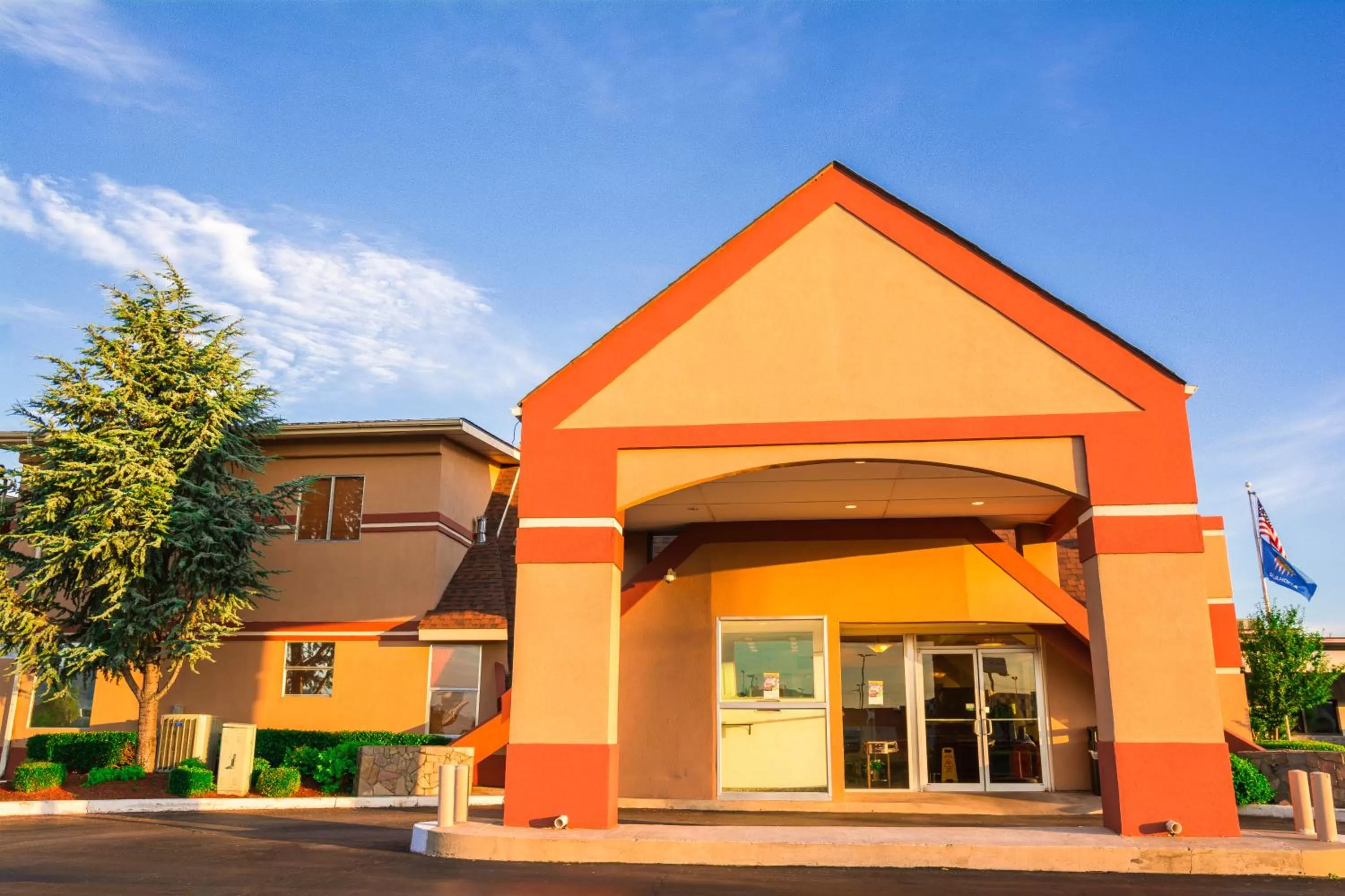 Facade/entrance in Howard Johnson by Wyndham Oklahoma City OKC Airport, Fairgrounds, I40