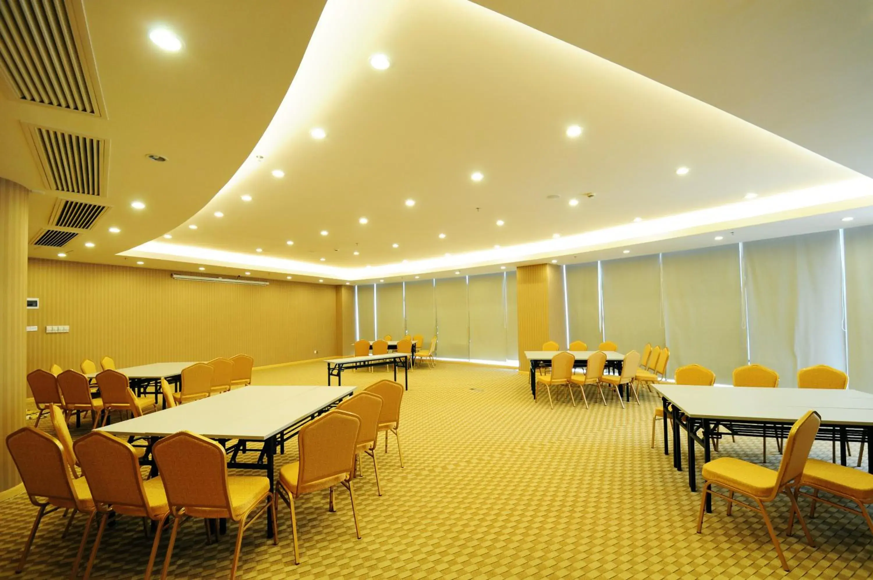Banquet/Function facilities, Restaurant/Places to Eat in Days Inn Guangzhou