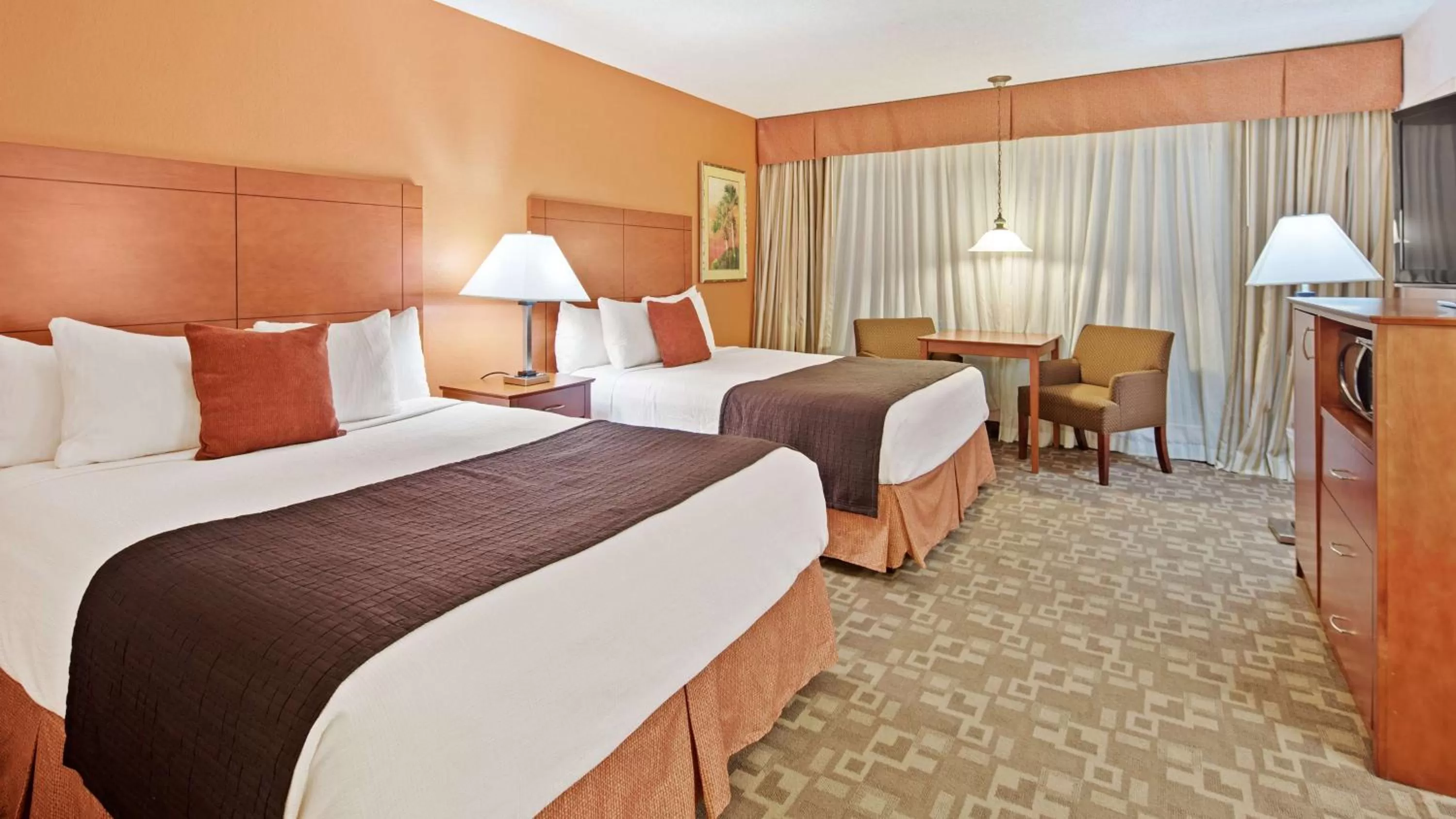 Queen Room with Two Queen Beds with Roll-In Shower in Best Western Plus University Inn