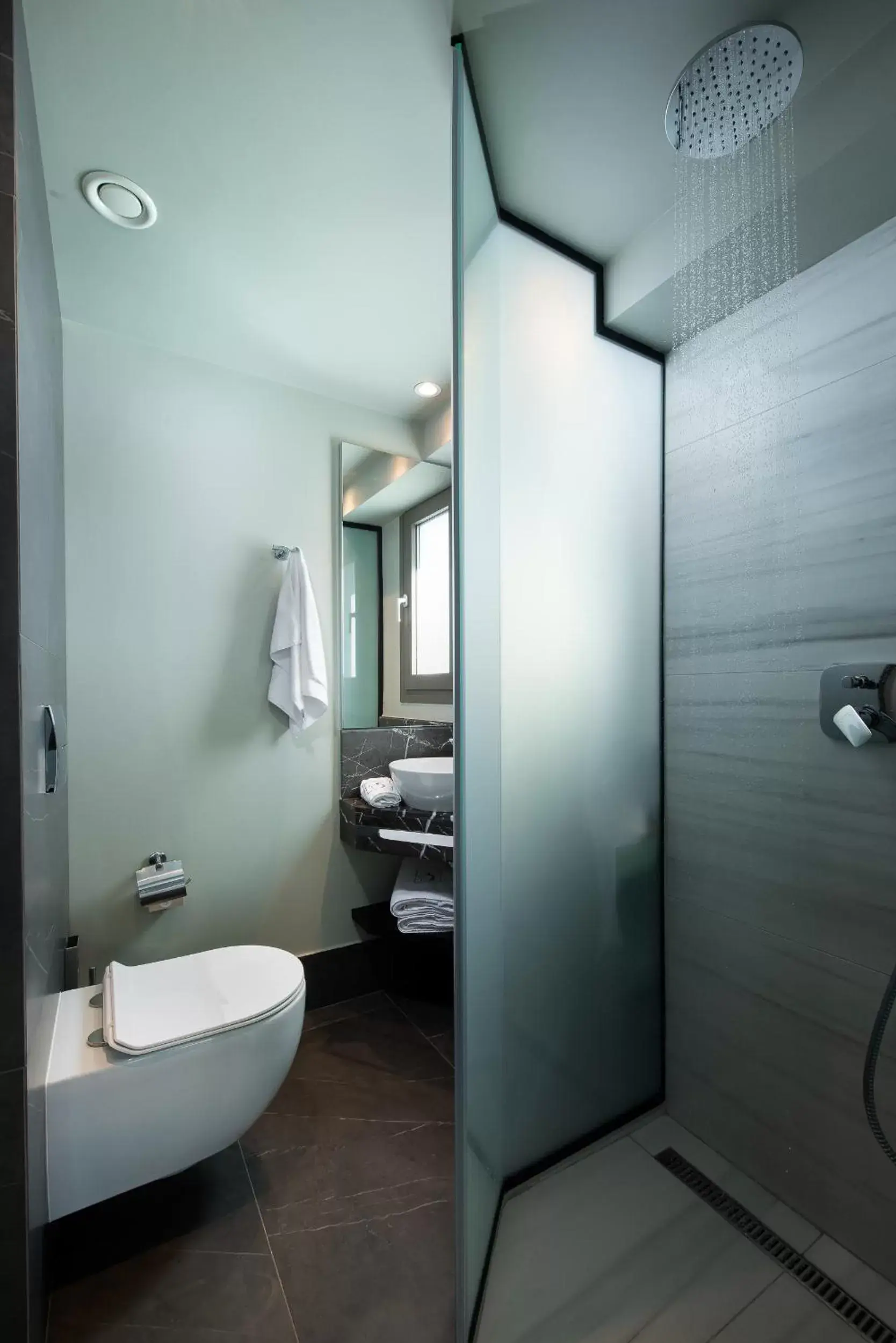 Shower, Bathroom in S Hotel Boutique Thessaloniki
