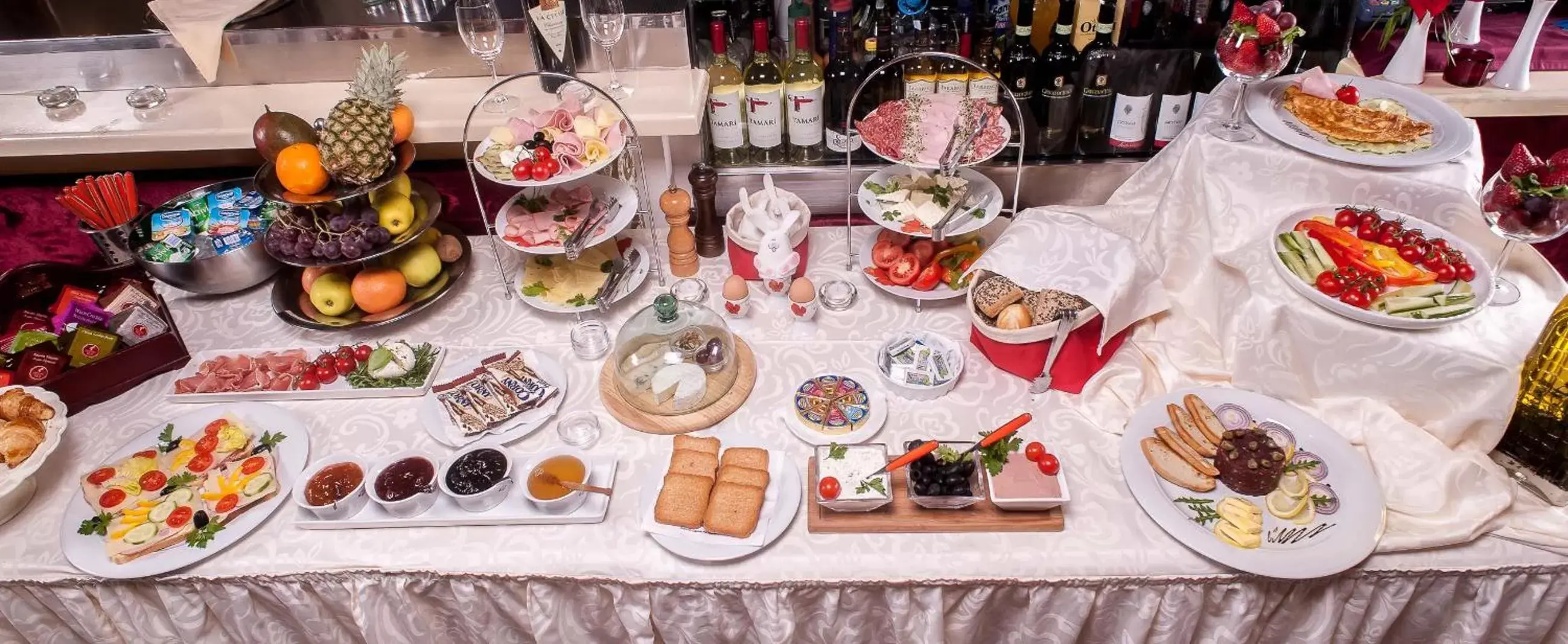 Breakfast in Casa del Sole Boutique Hotel Timisoara Breakfast in Casa del Sole Boutique Hotel Timisoara