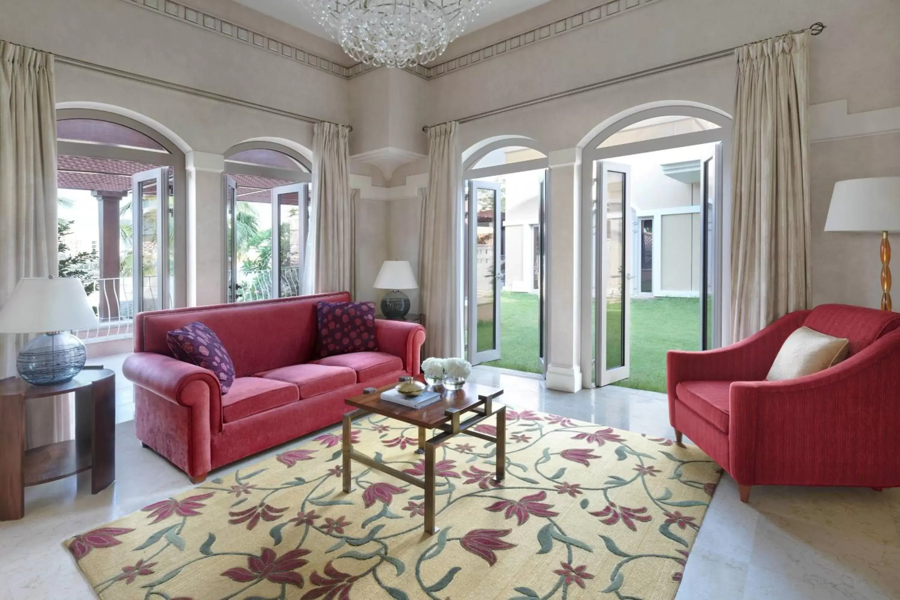 Living room, Seating Area in The Ritz-Carlton Abu Dhabi, Grand Canal