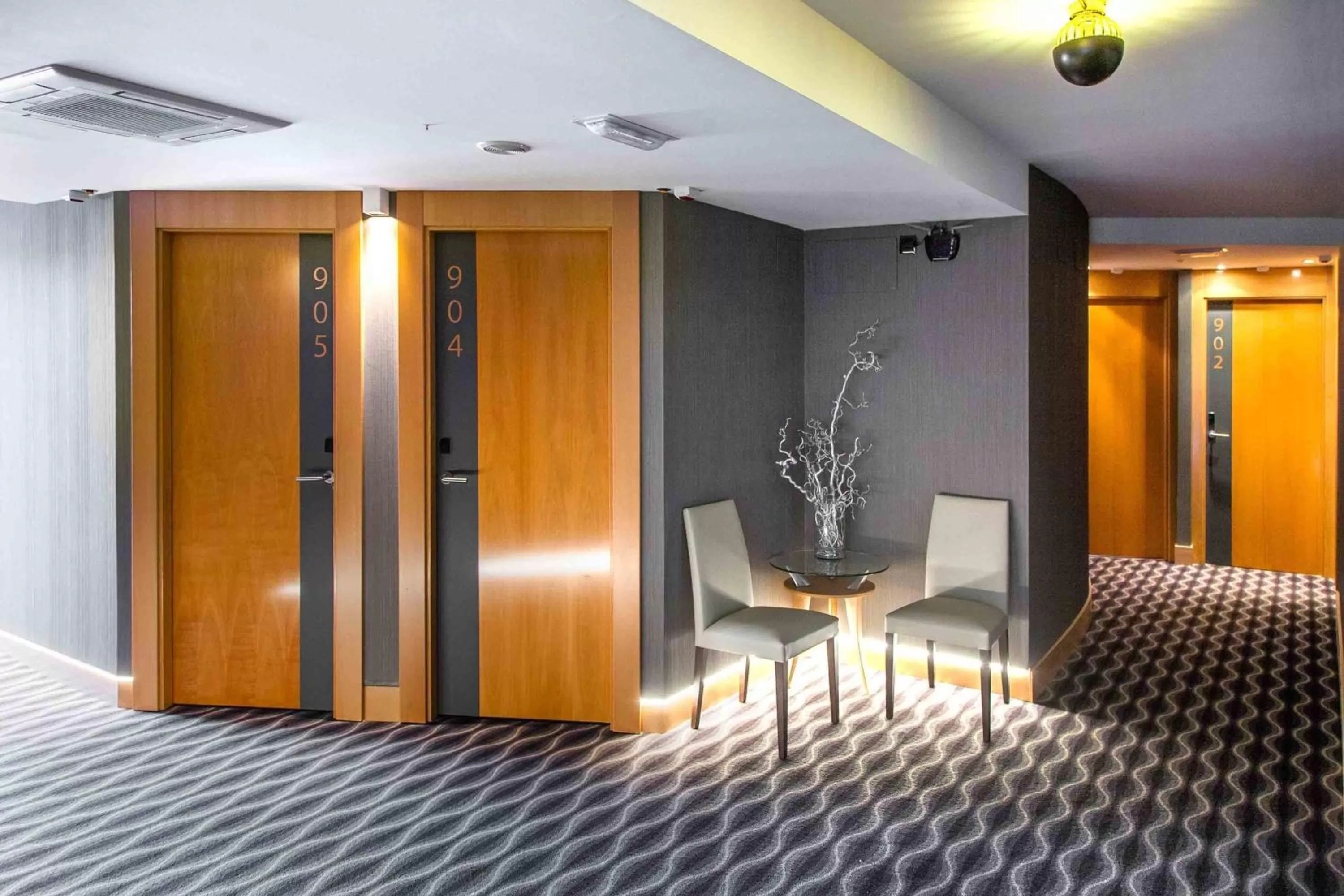 Decorative detail in Hotel Plaza