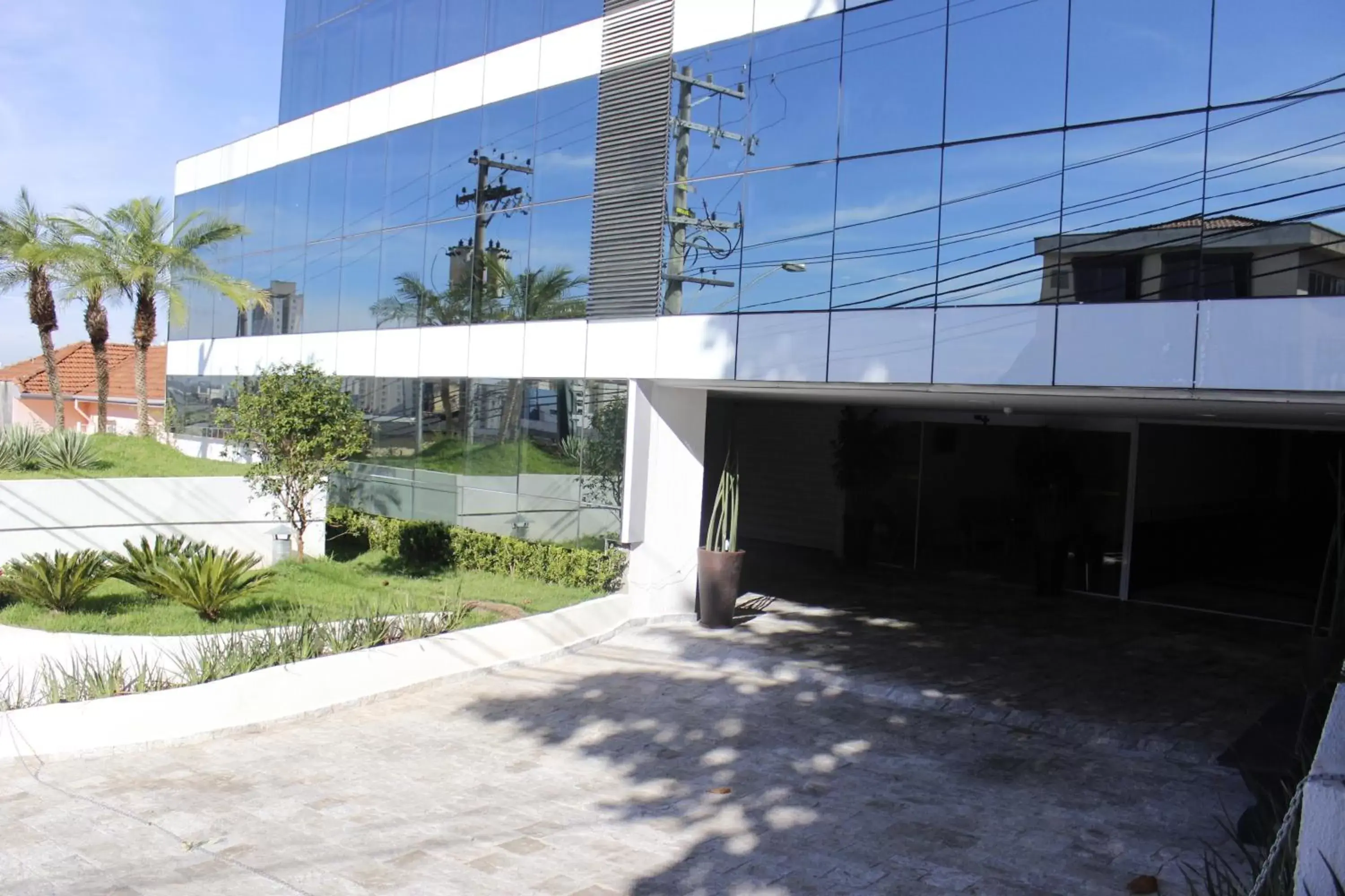 Facade/entrance, Property Building in Floresta Hotel