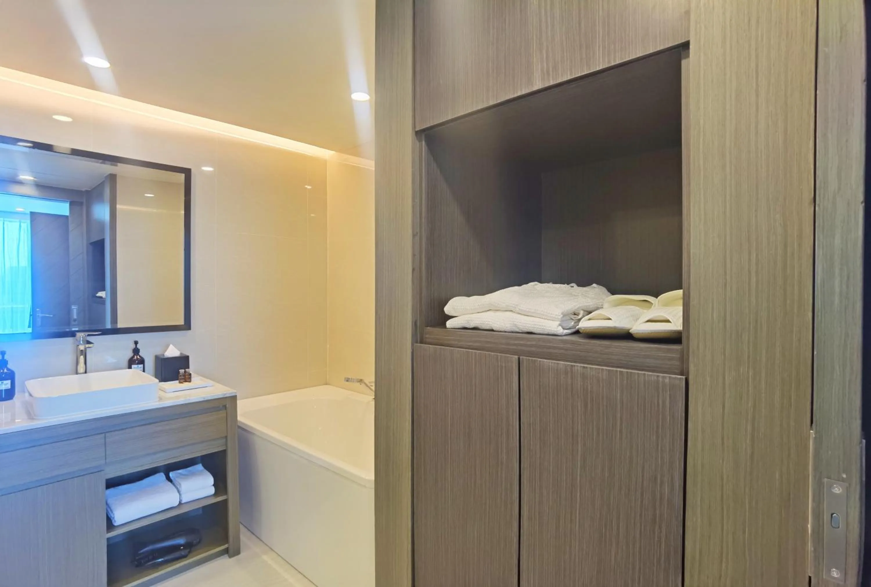 Bed in Wyndham La Vita Rawai Phuket