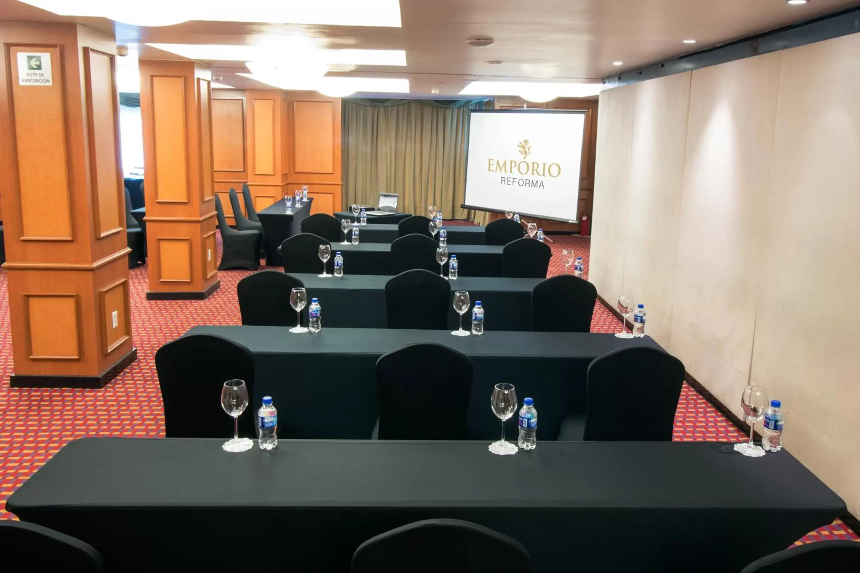 Meeting/conference room in Emporio Reforma