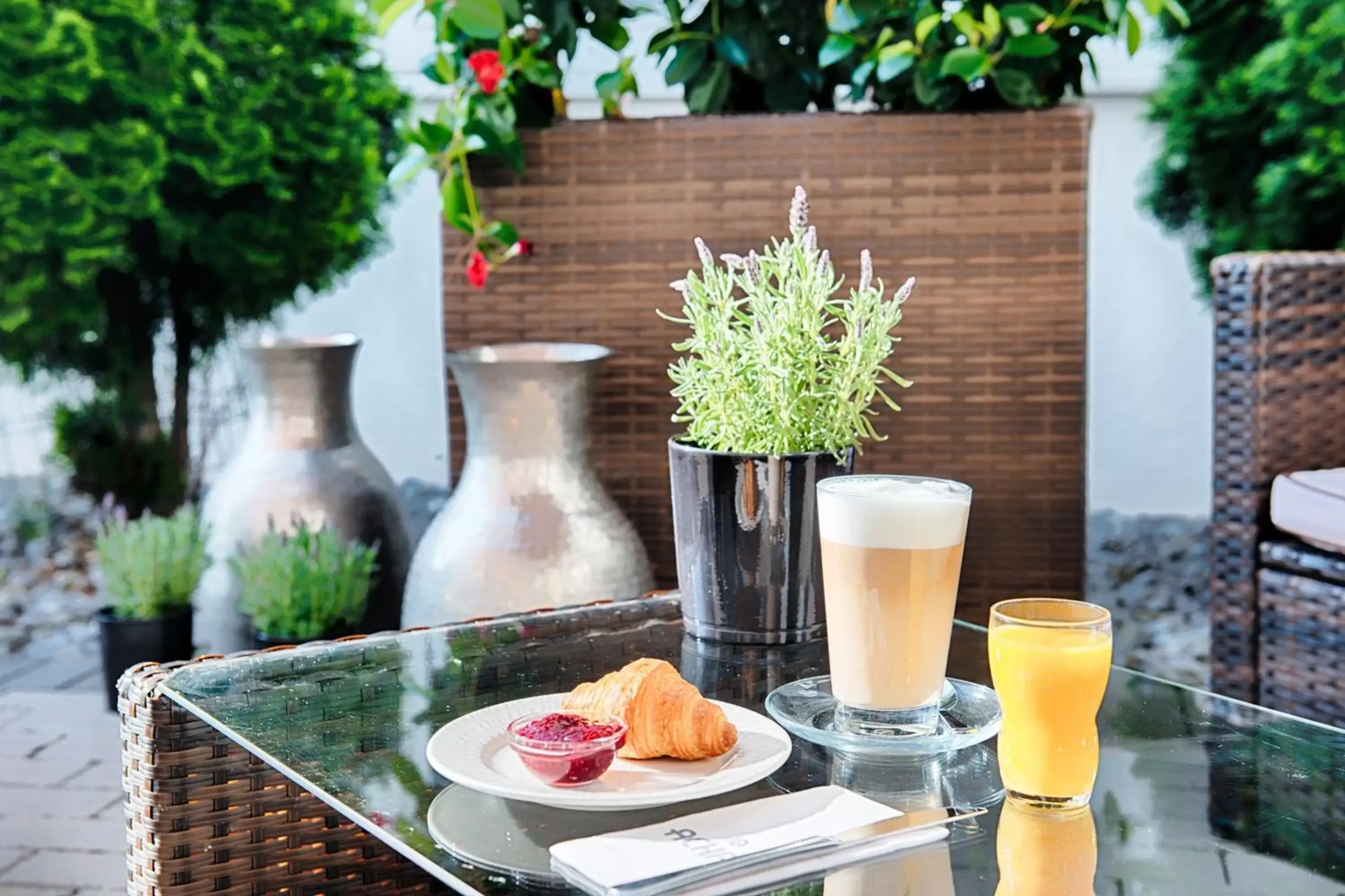 Food and drinks in ACHAT Hotel Hockenheim Food and drinks in ACHAT Hotel Hockenheim