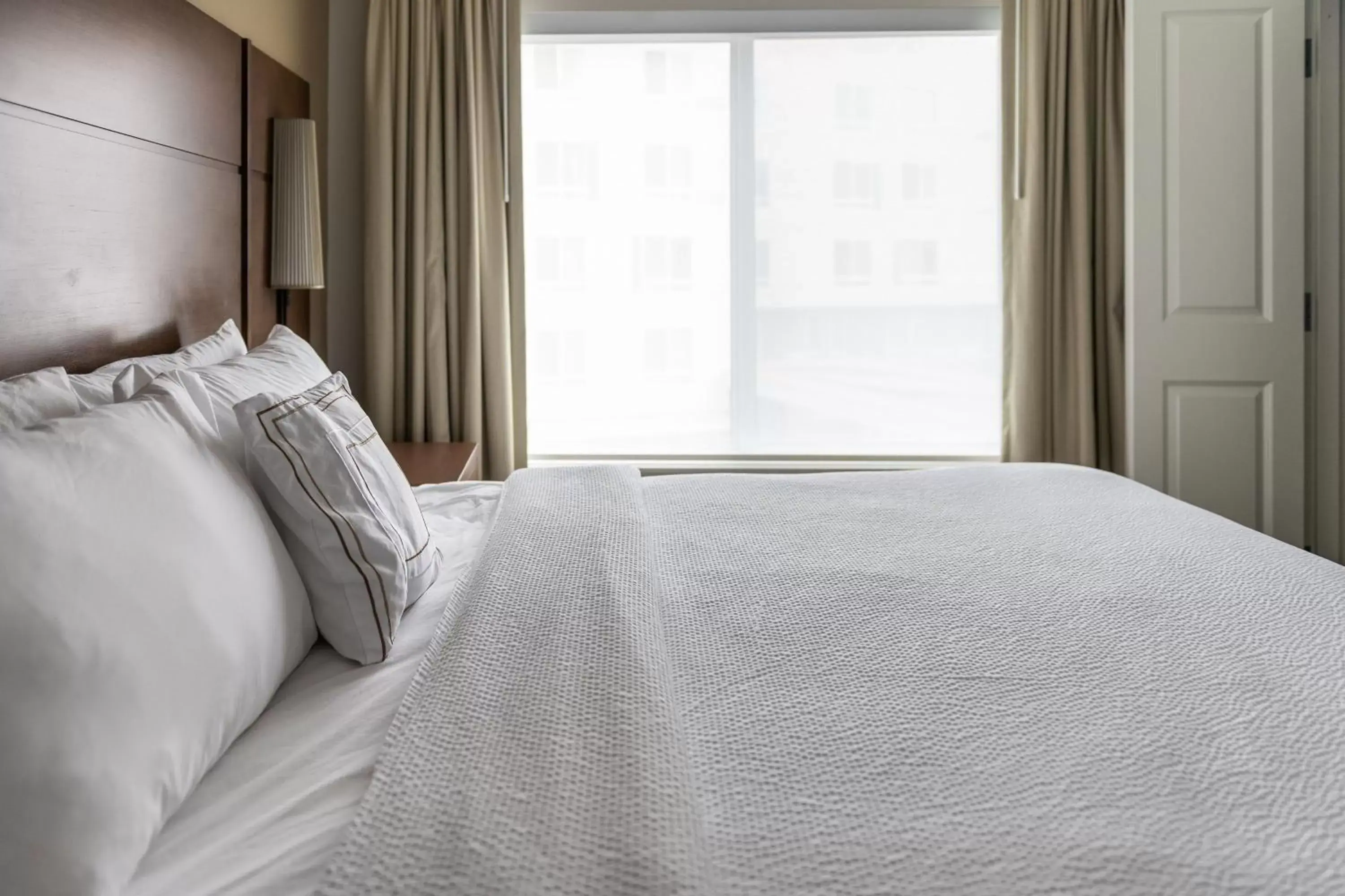 Photo of the whole room, Bed in Residence Inn by Marriott Toledo West