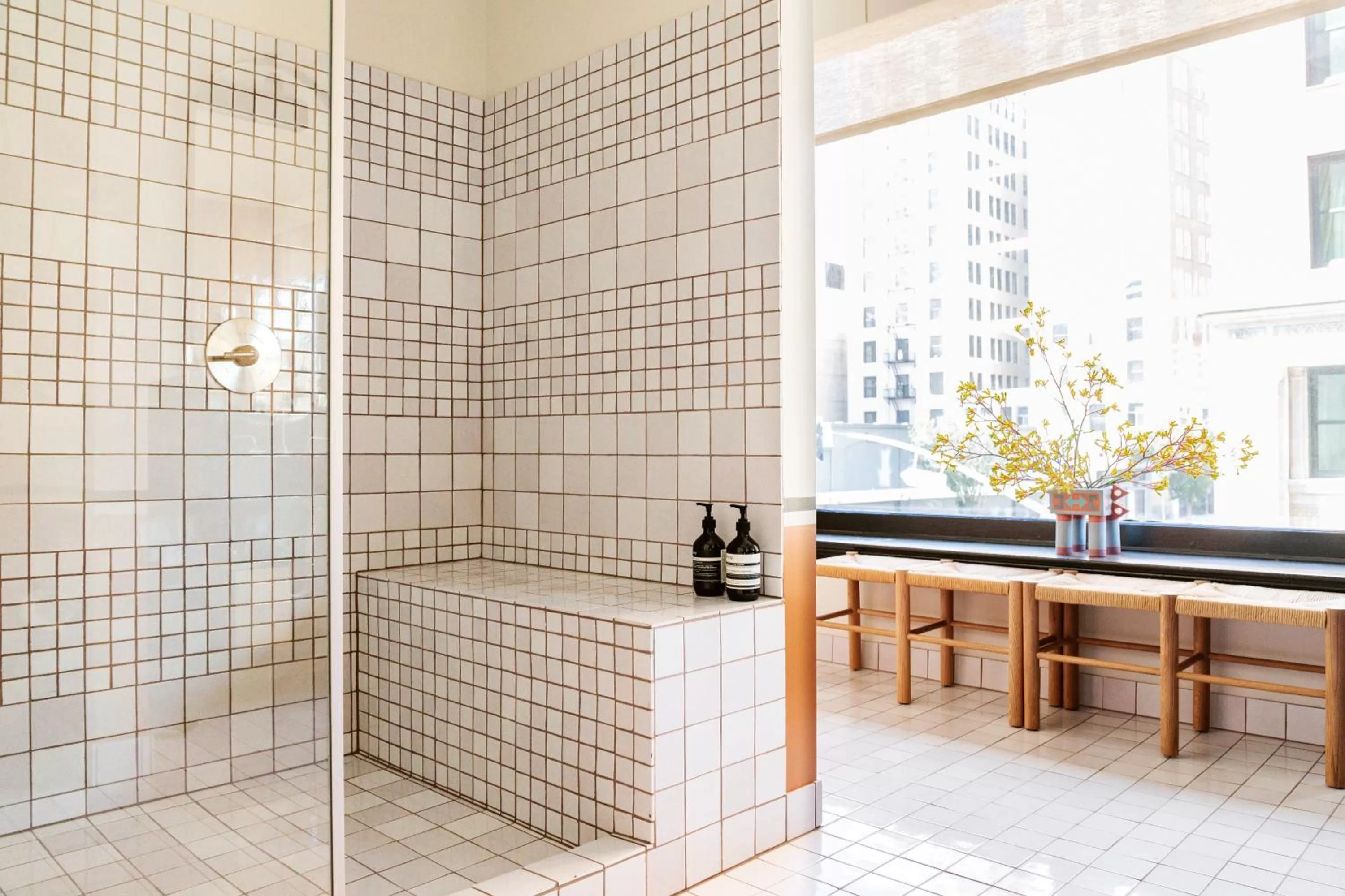 Shower in Downtown Los Angeles Proper Hotel, a Member of Design Hotels