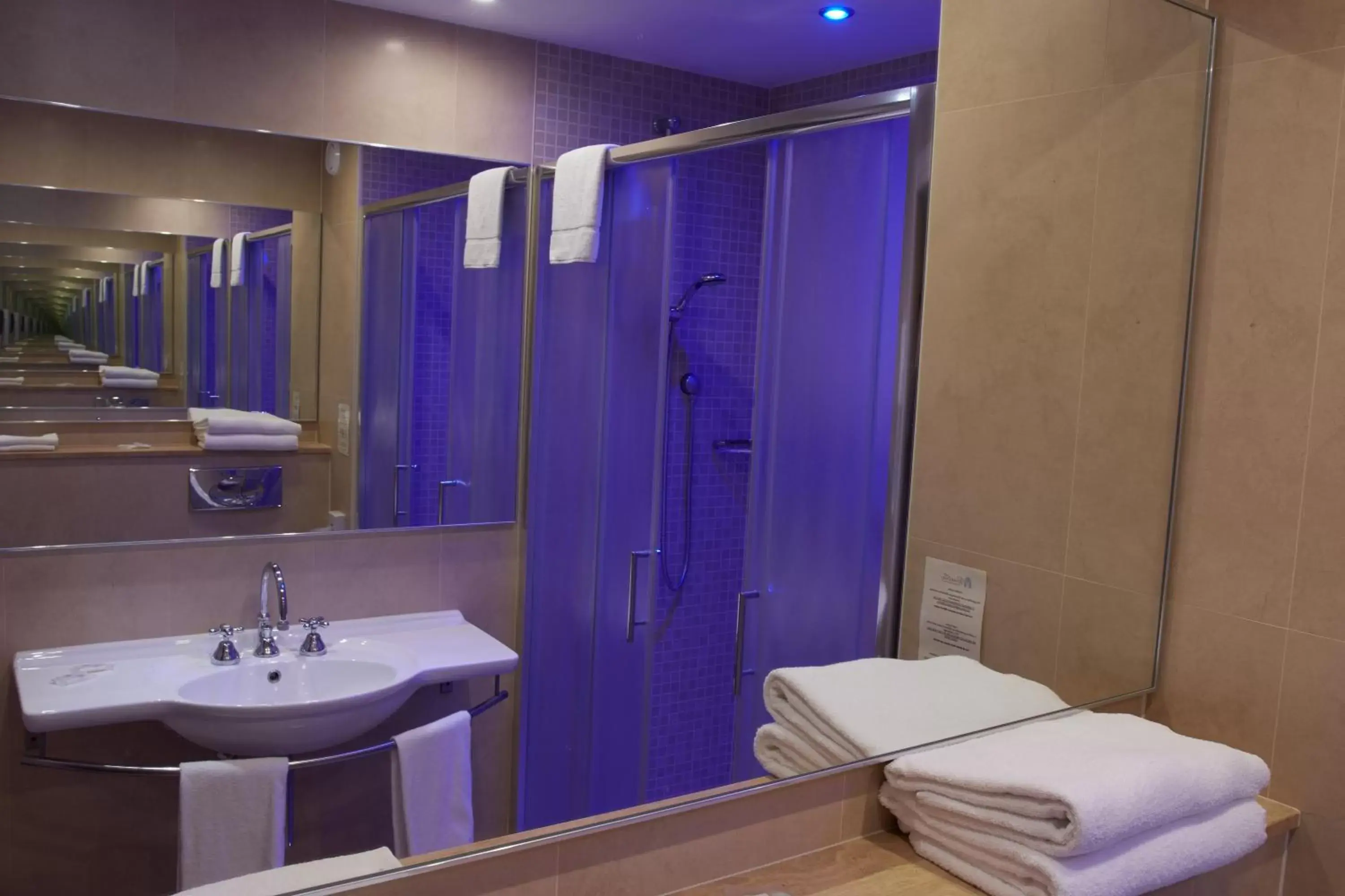 Bathroom in Rivalta Life Style Hotel