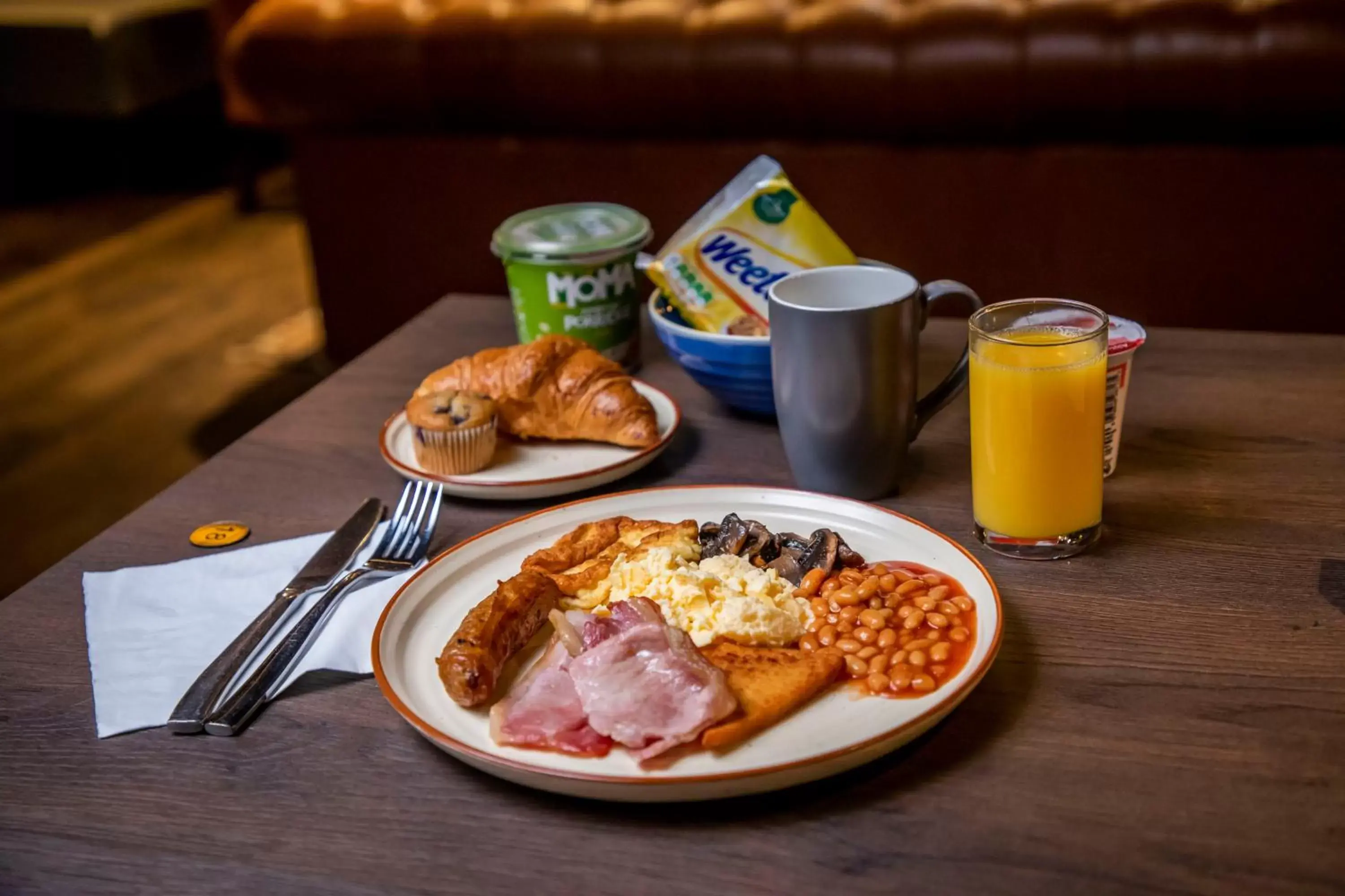 Breakfast in ibis Styles Glasgow Central