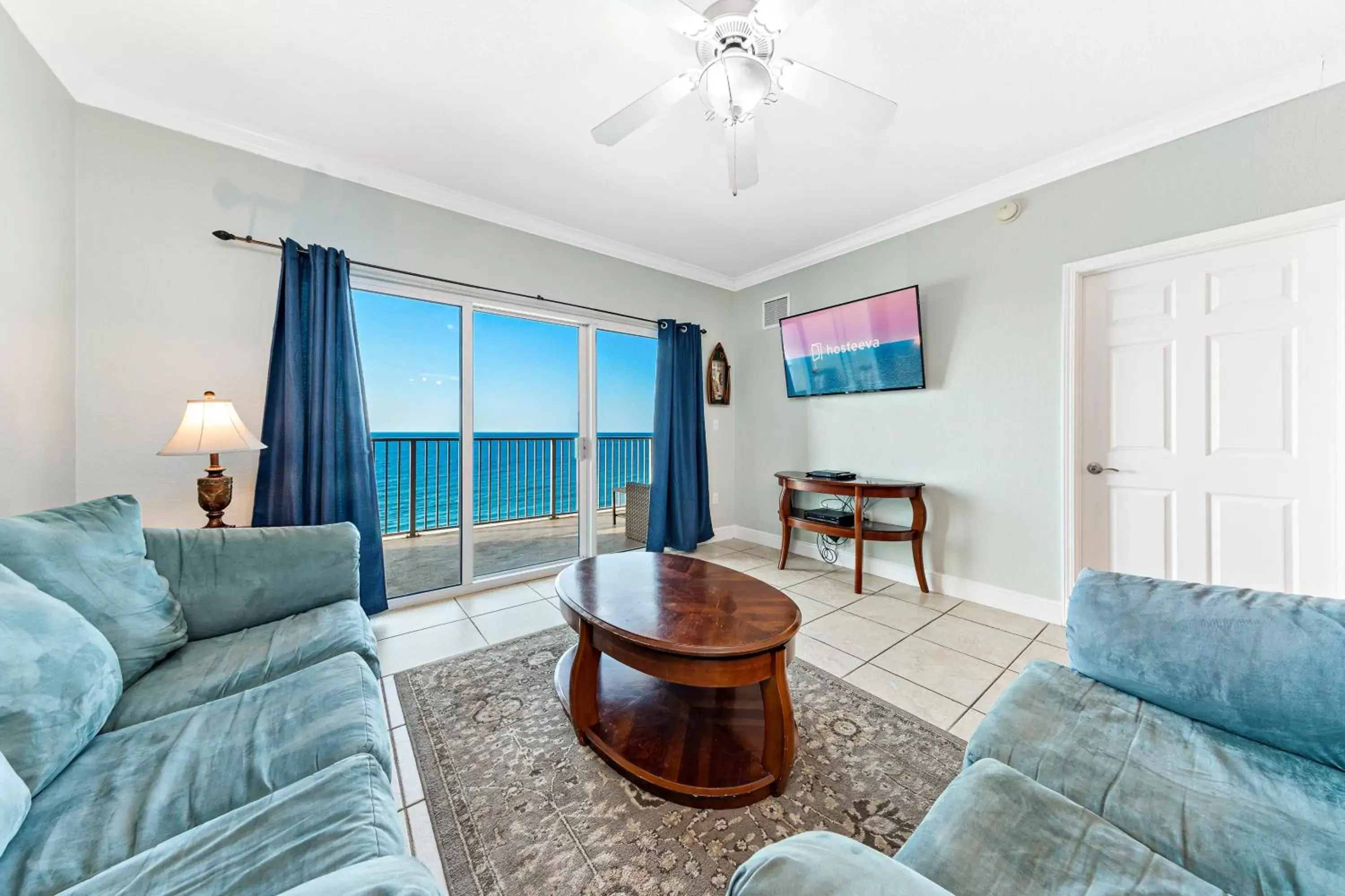 Living room, Seating Area in Crystal Shores West 202