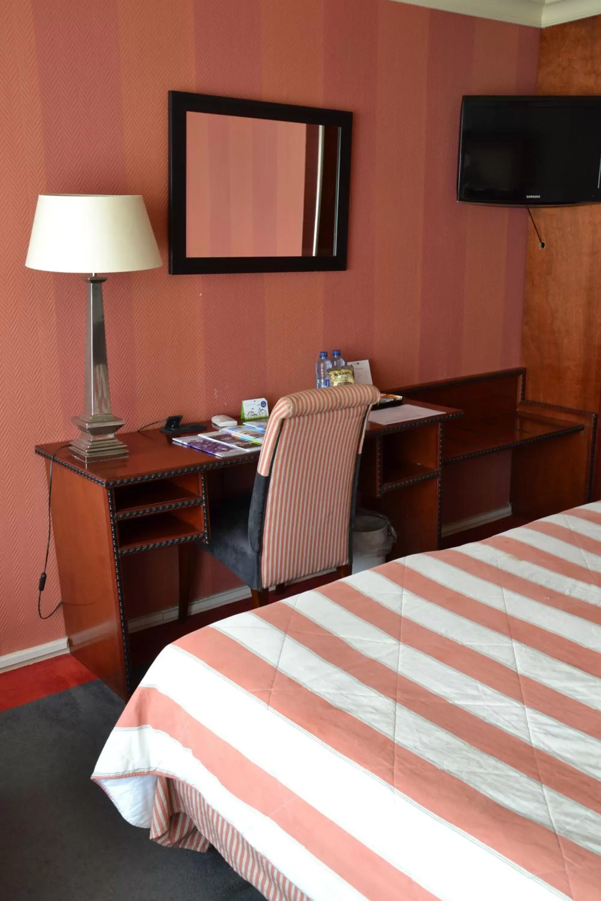 Bed in Fletcher Hotel Restaurant Marijke Bed in Fletcher Hotel Restaurant Marijke