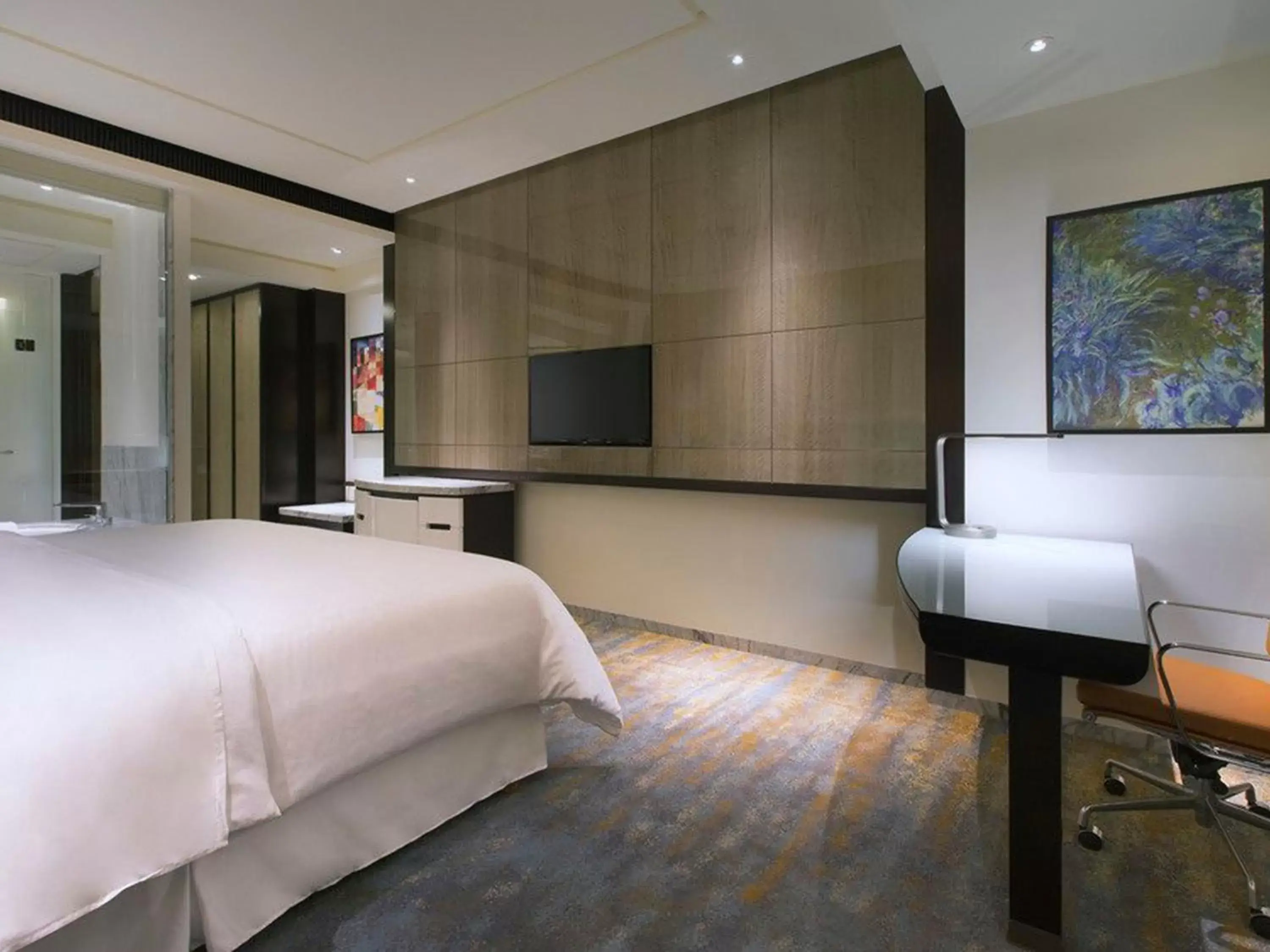 Bedroom, TV/Entertainment Center in Sheraton Grand Jakarta Gandaria City Hotel