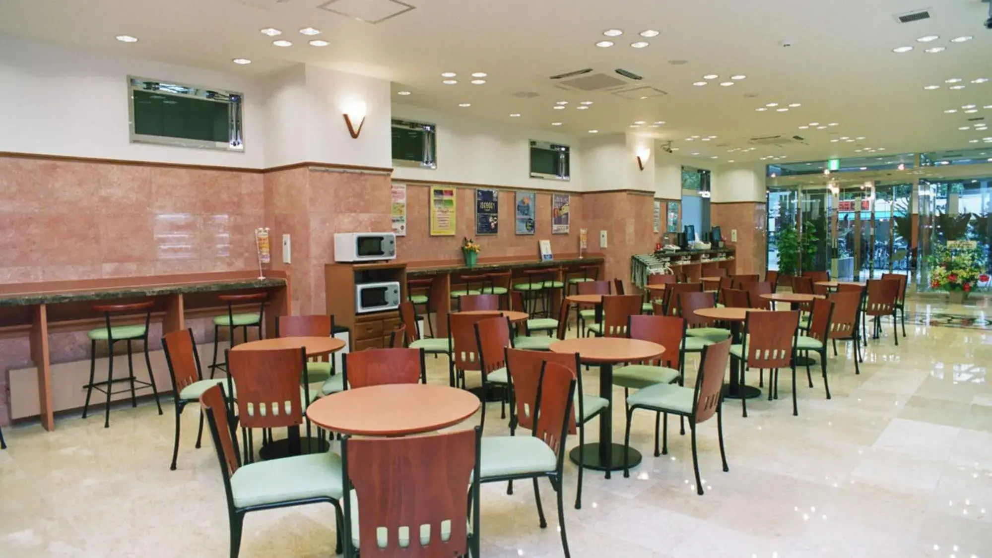 Area and facilities, Restaurant/Places to Eat in Toyoko Inn Kawasaki Ekimae Shiyakusho-Dori