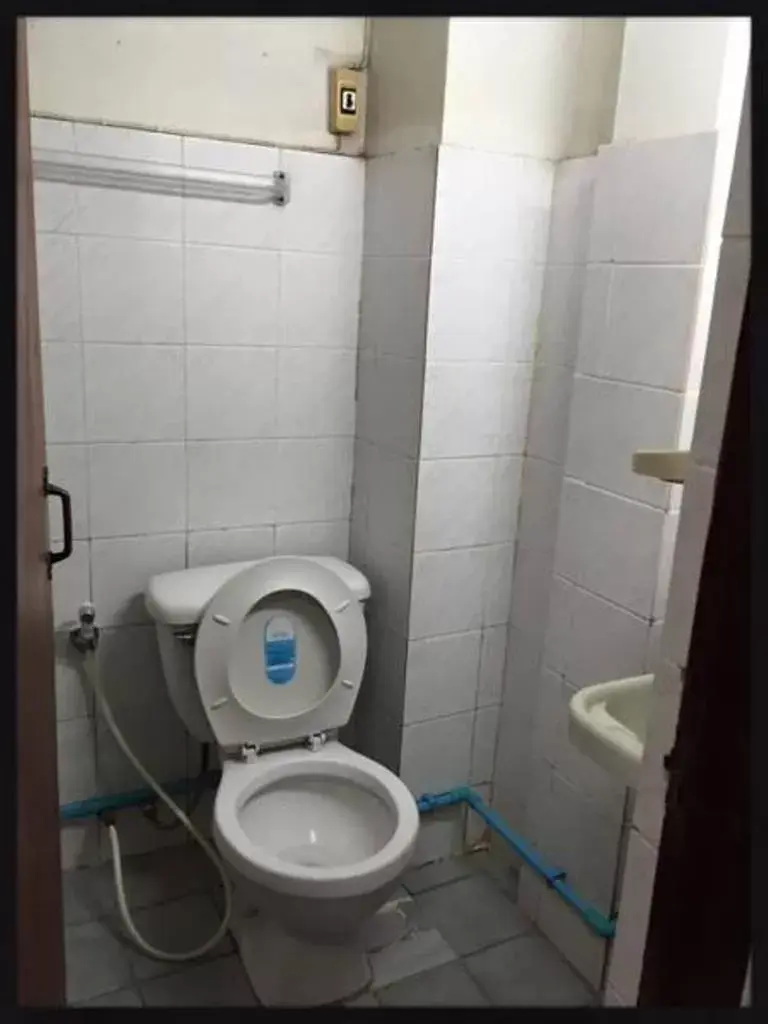 Toilet, Bathroom in Tapae Inn Hotel