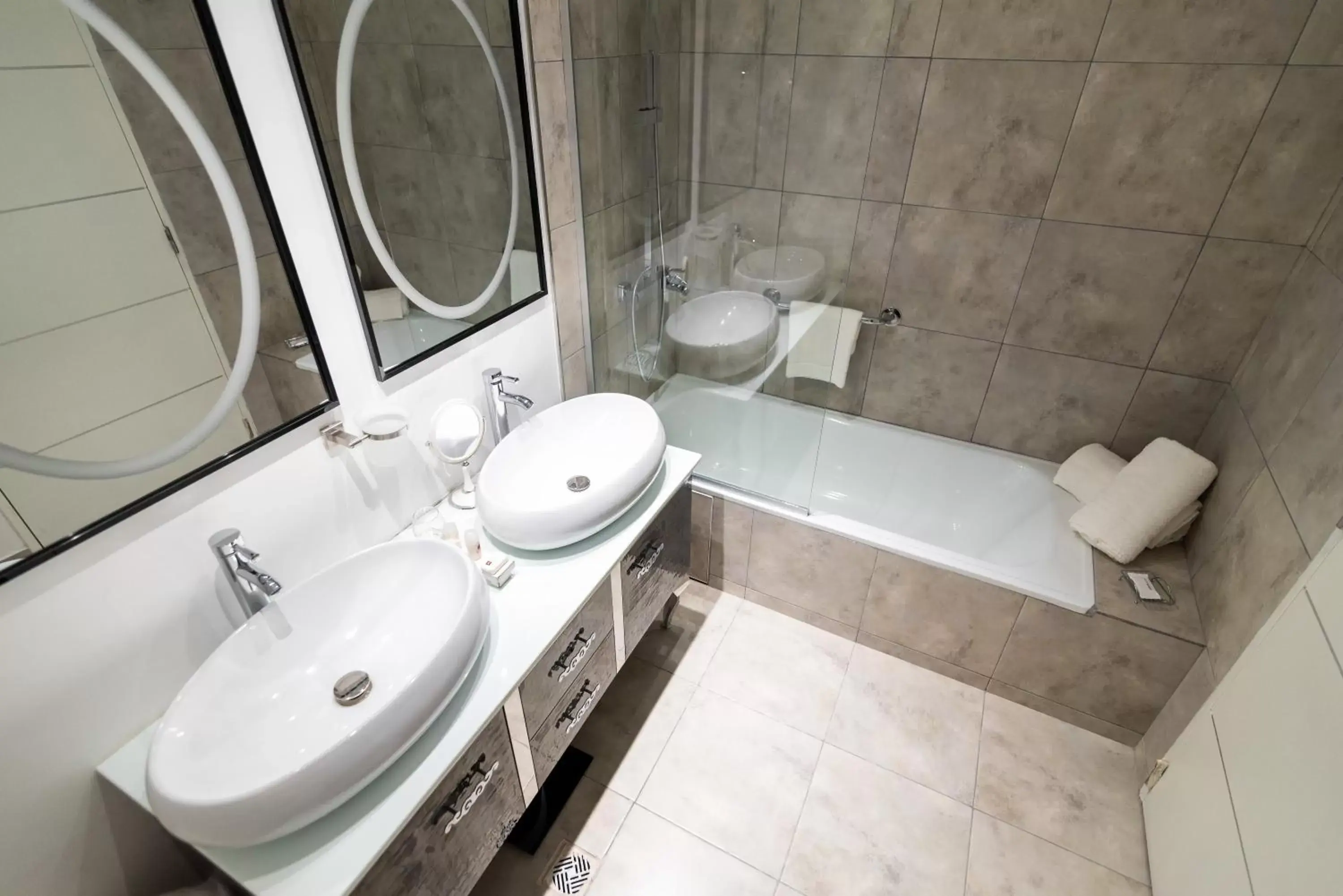 Bathroom in Ker San Telmo Hotel