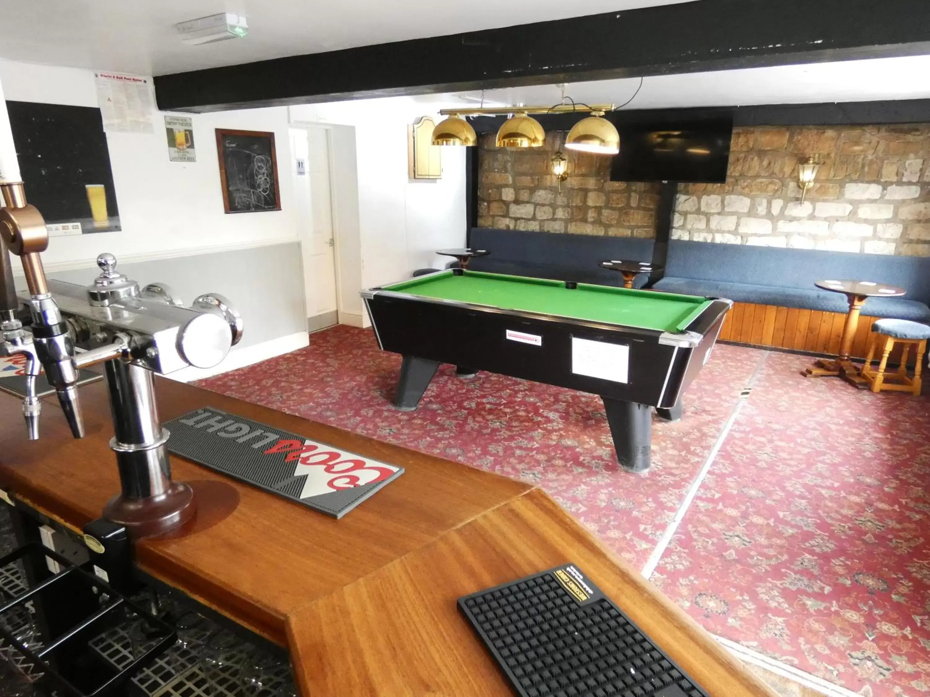Lounge or bar, Billiards in The Riverside Hotel