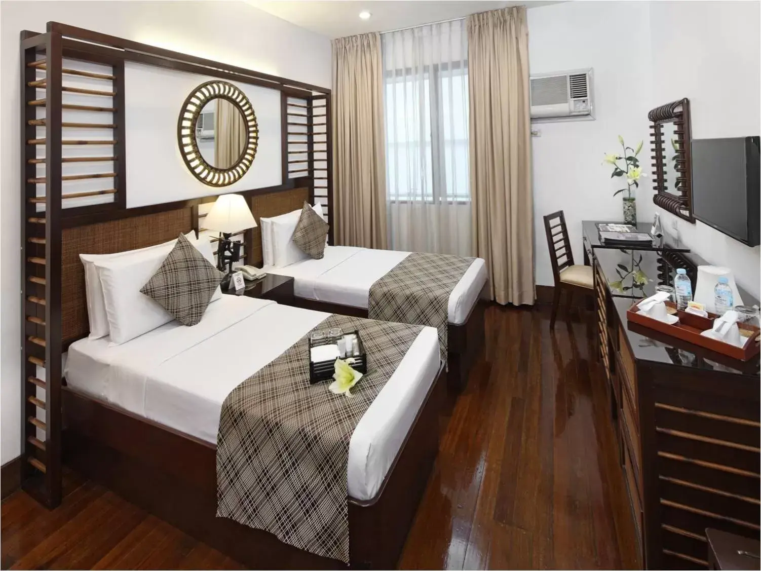 Bed in Manila Lotus Hotel