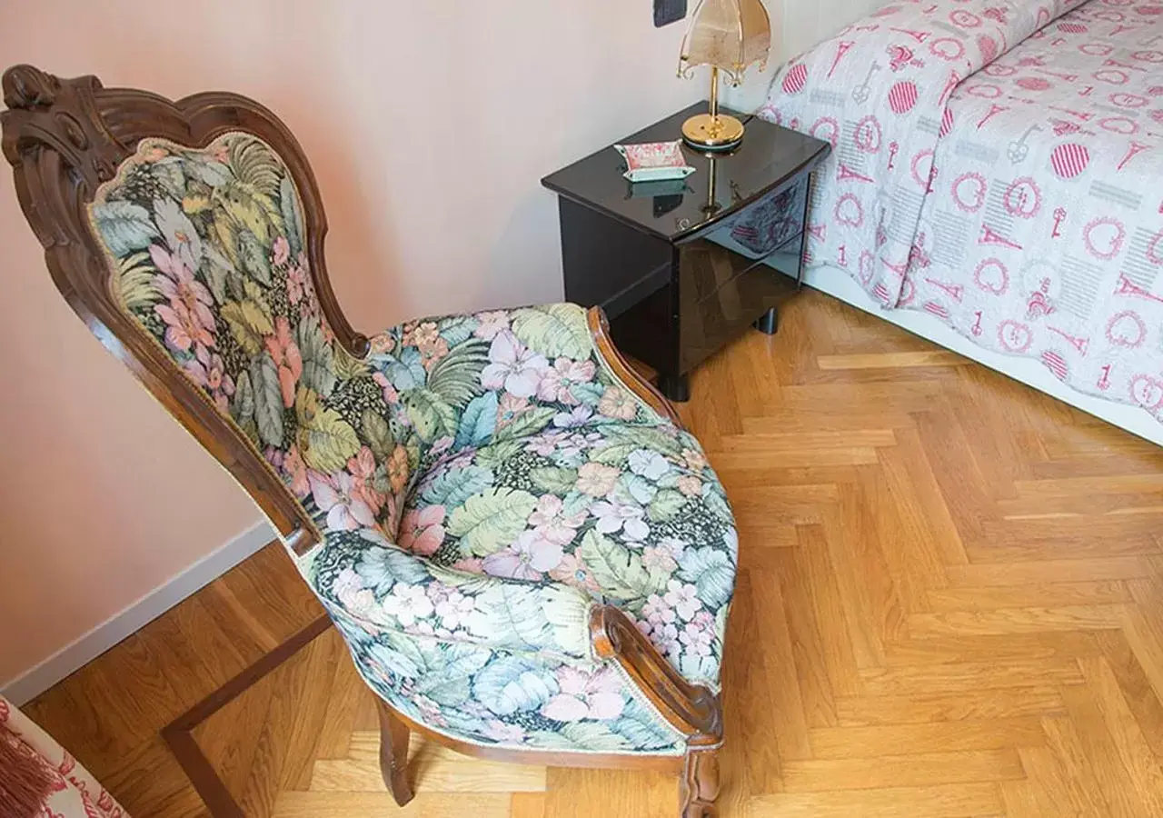 Double Room with Private External Bathroom - single occupancy in B&B Borfuro Double Room with Private External Bathroom - single occupancy in B&B Borfuro