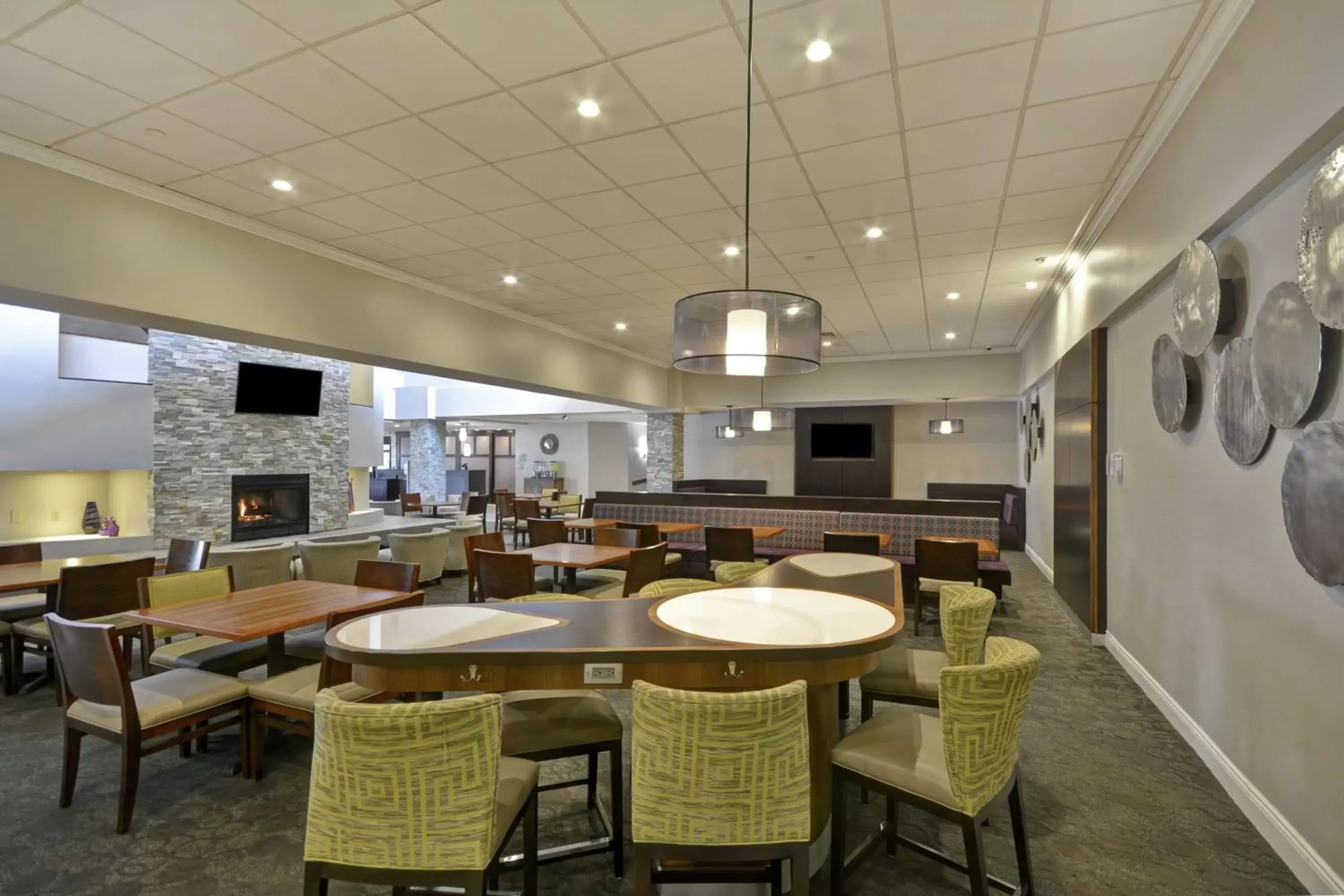 Lobby or reception, Restaurant/Places to Eat in Homewood Suites by Hilton Indianapolis Carmel