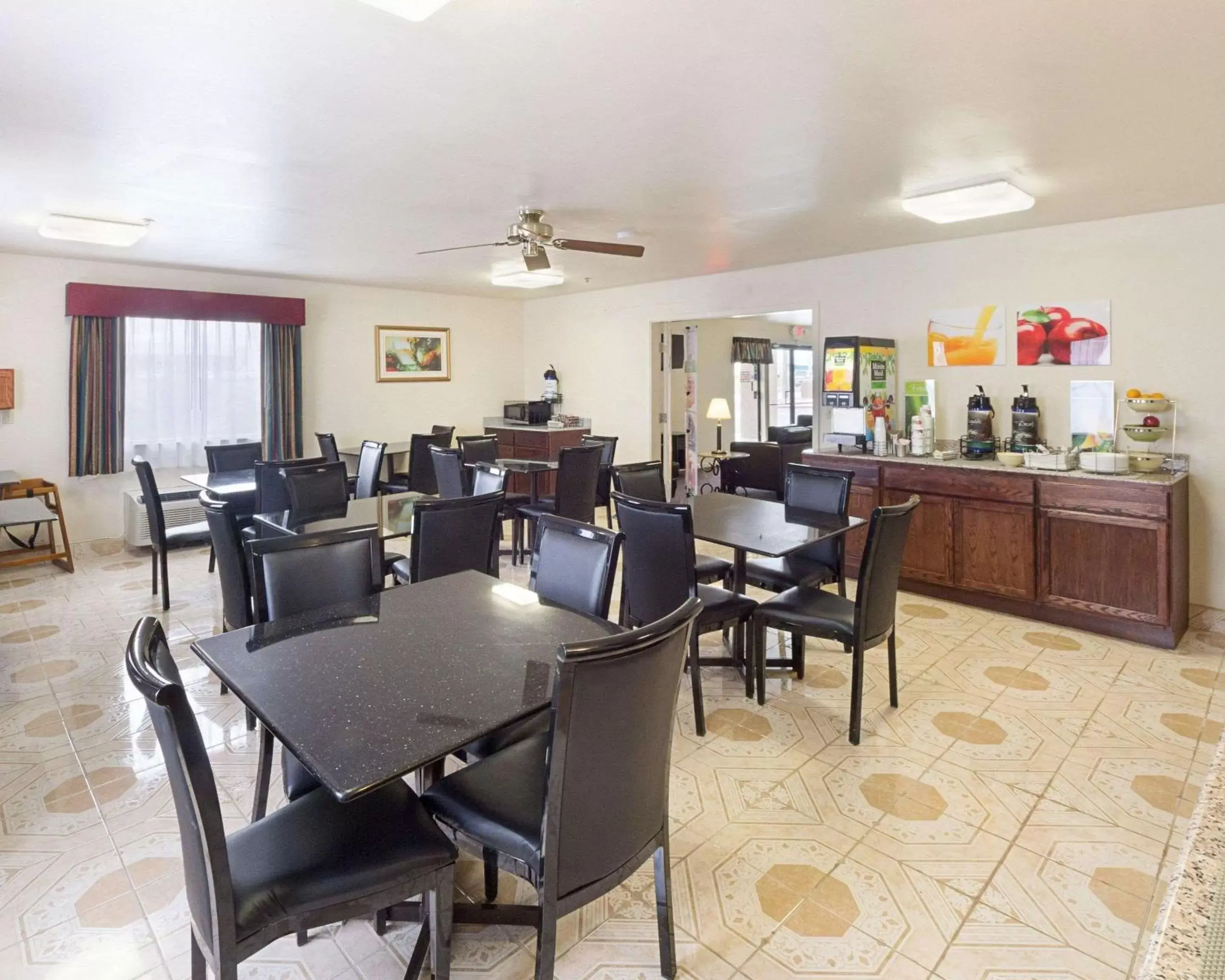 Restaurant/Places to Eat in Quality Inn & Suites Del Rio