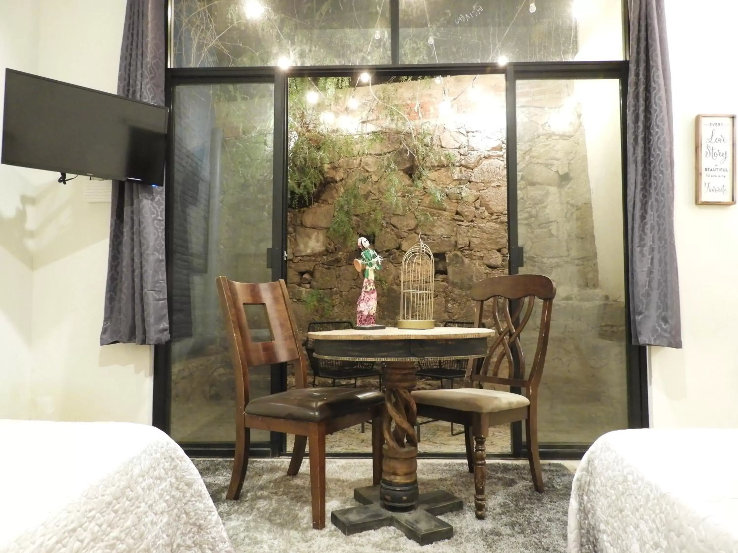 Dining area, Seating Area in Casona San Cayetano Suites & Lofts by Lunian