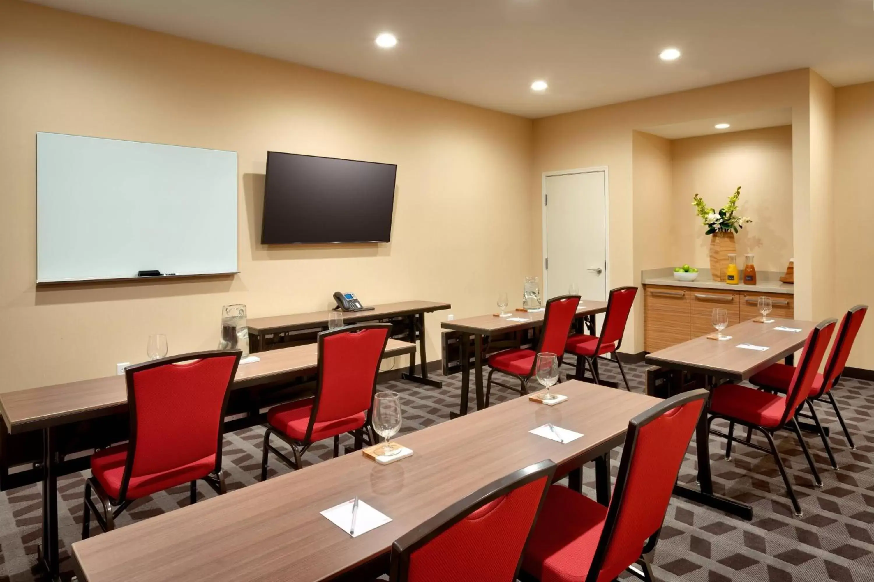 Meeting/conference room in TownePlace Suites by Marriott Clovis