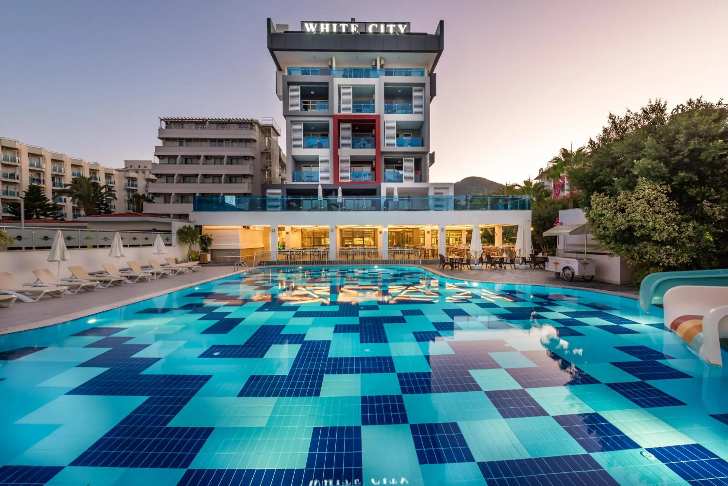 Property building, Swimming Pool in White City Beach Hotel