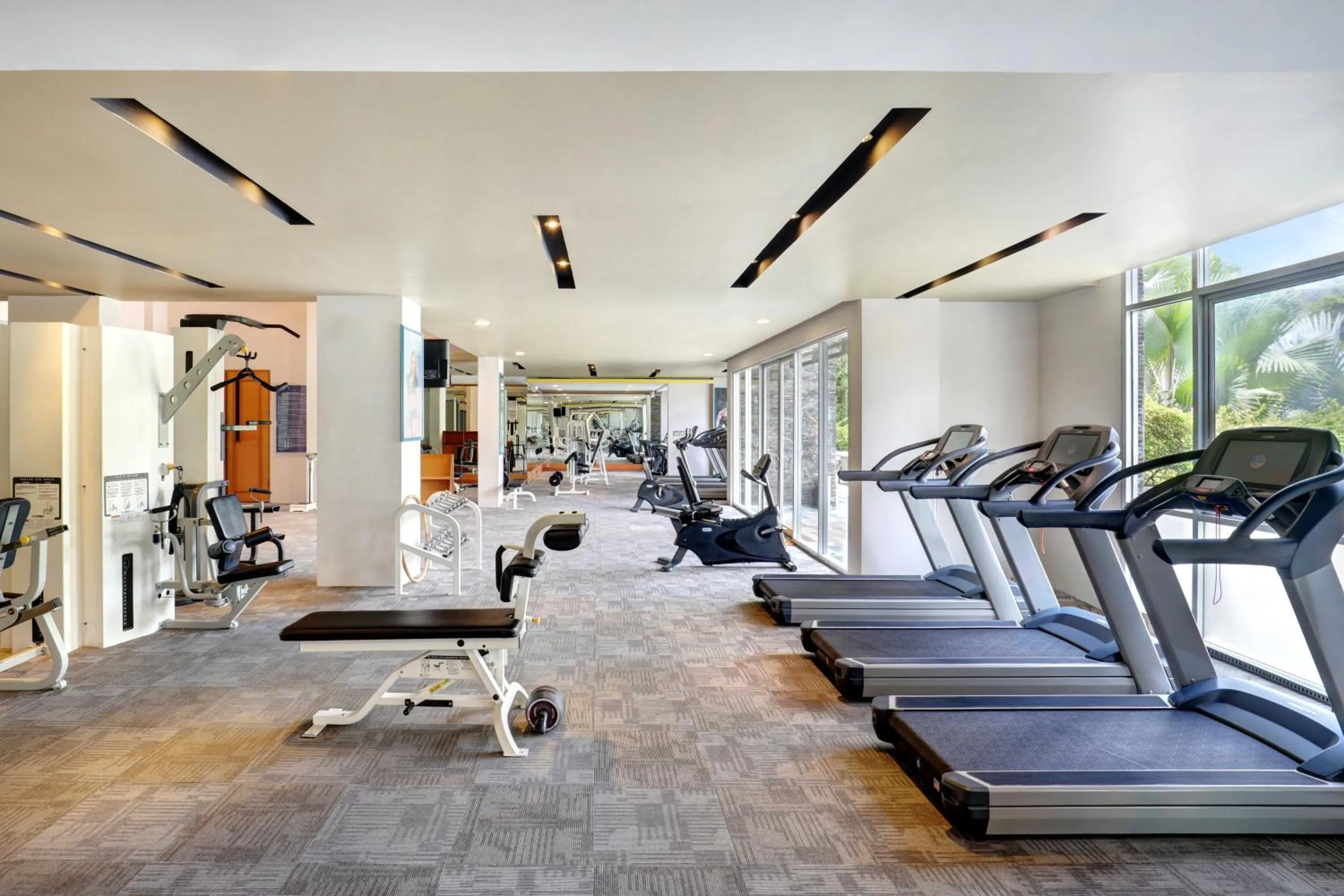 Fitness centre/facilities in Novotel Palembang