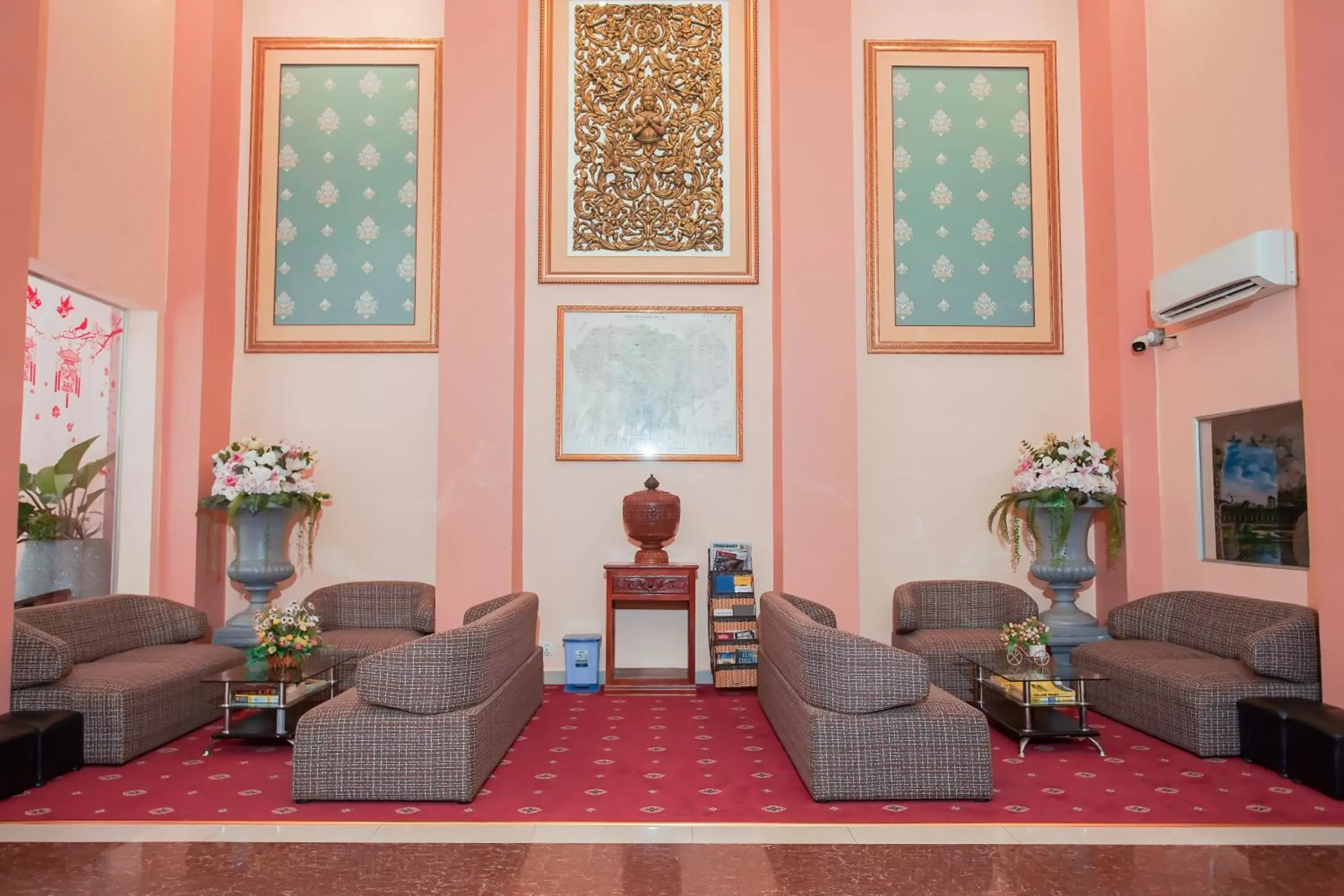 Lobby or reception, Seating Area in Silver Mounts Hotel