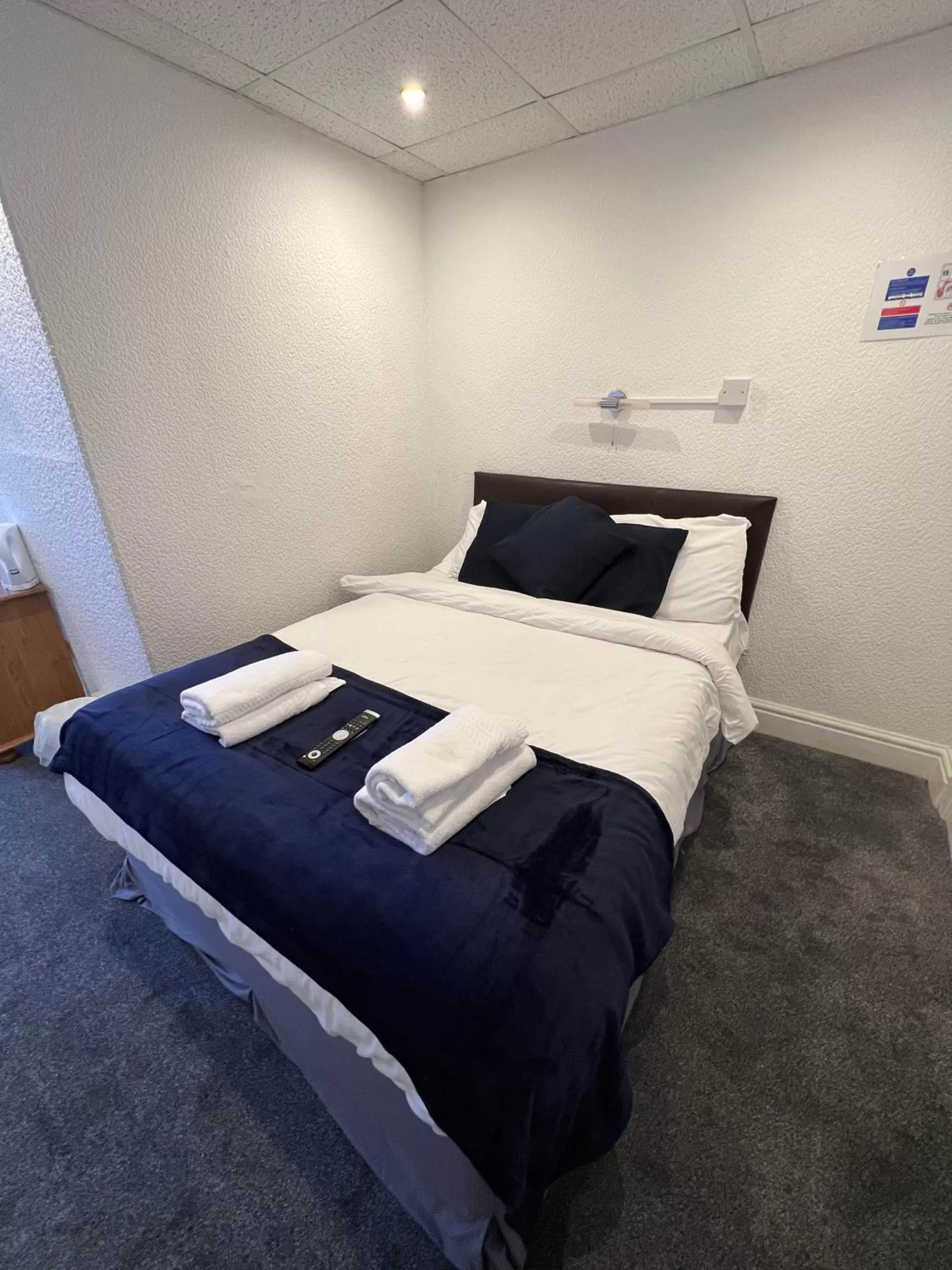 Bed in The Wilton Hotel