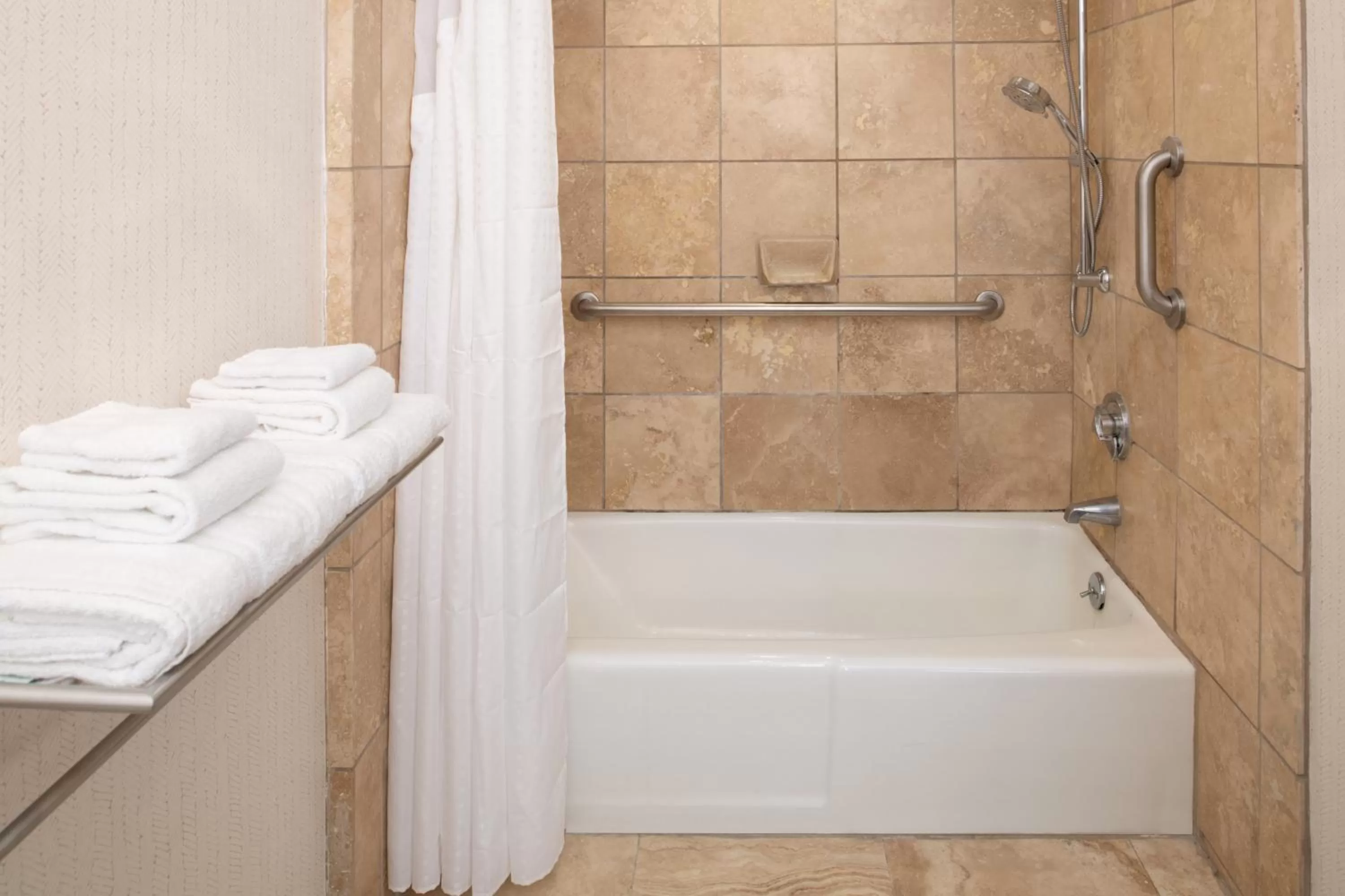 Bathroom in Holiday Inn Portland - Columbia Riverfront by IHG