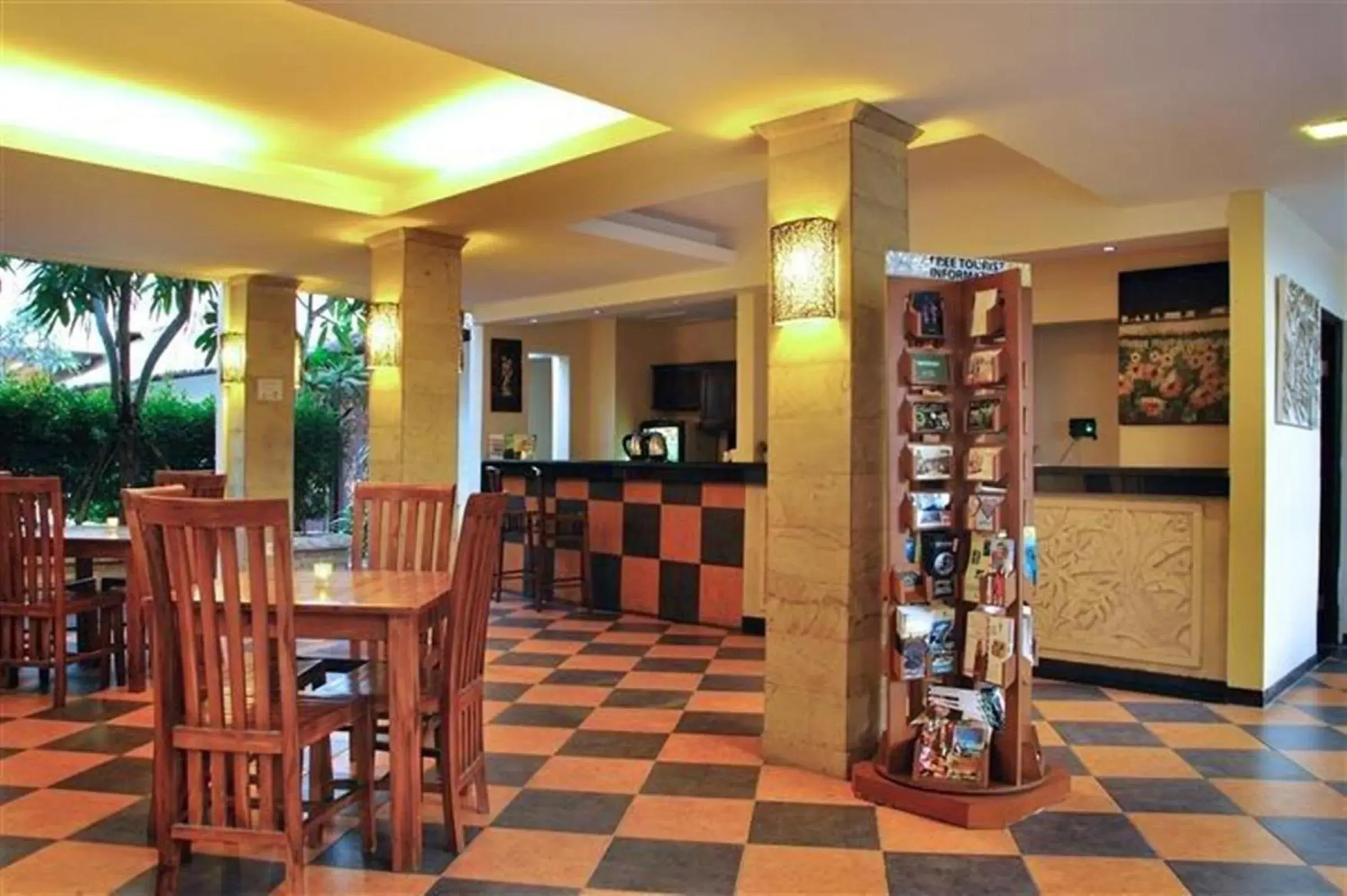 Lobby or reception, Restaurant/Places to Eat in Coco de Heaven Hotel