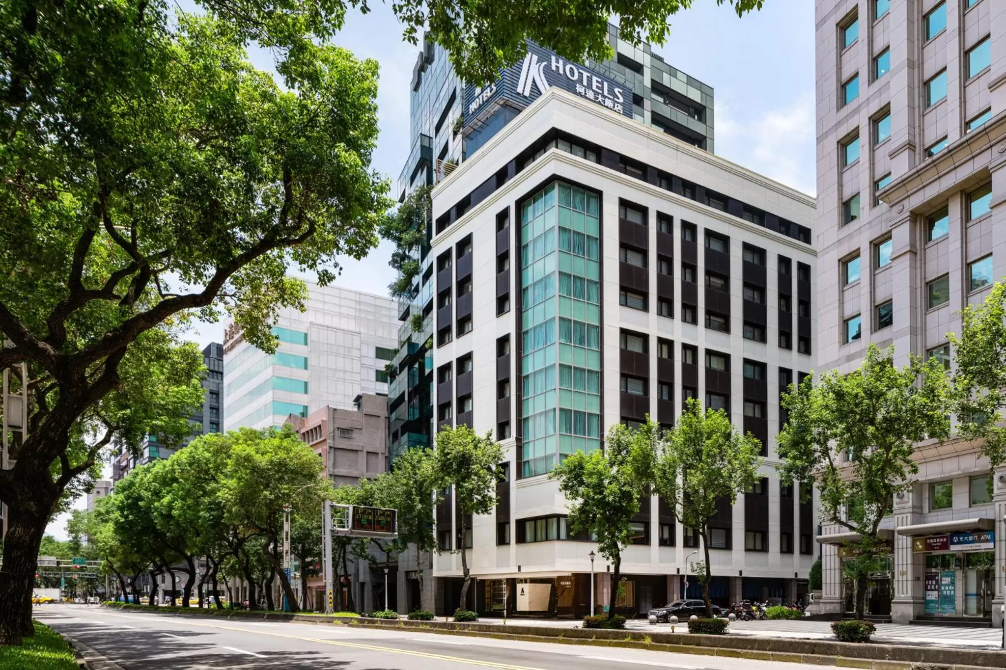 Facade/entrance in K Hotel Taipei II