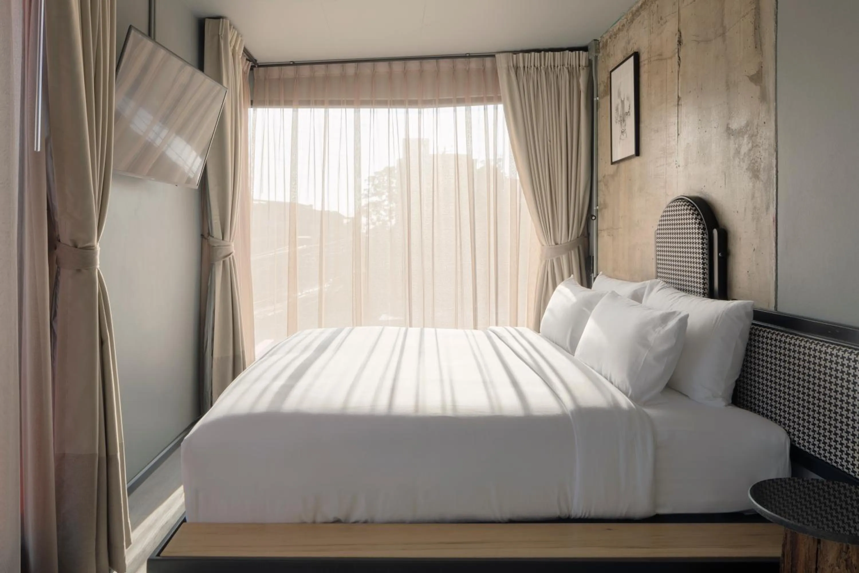 Bed in MeStyle Museum Hotel