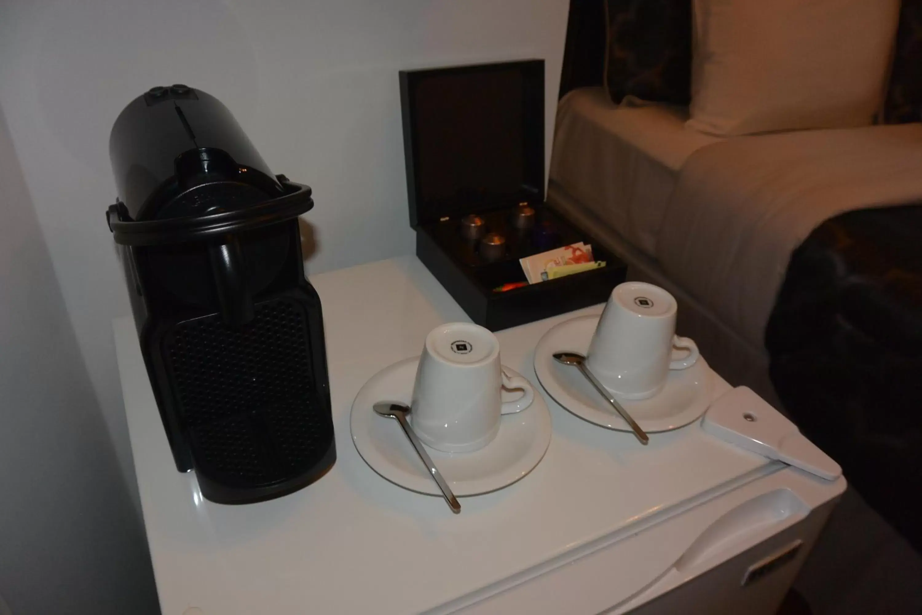 Coffee/tea facilities in Manoir Sainte Genevieve