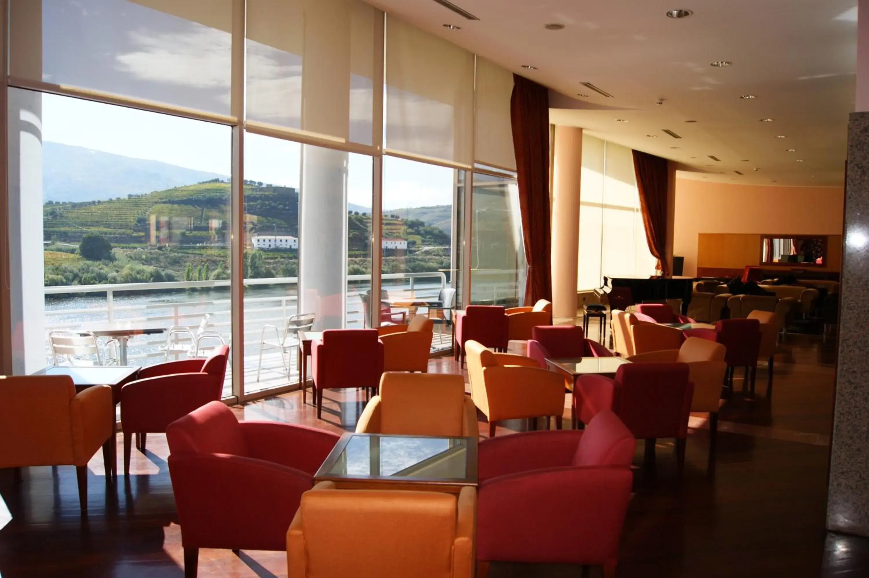 Lounge or bar, Restaurant/Places to Eat in Hotel Regua Douro
