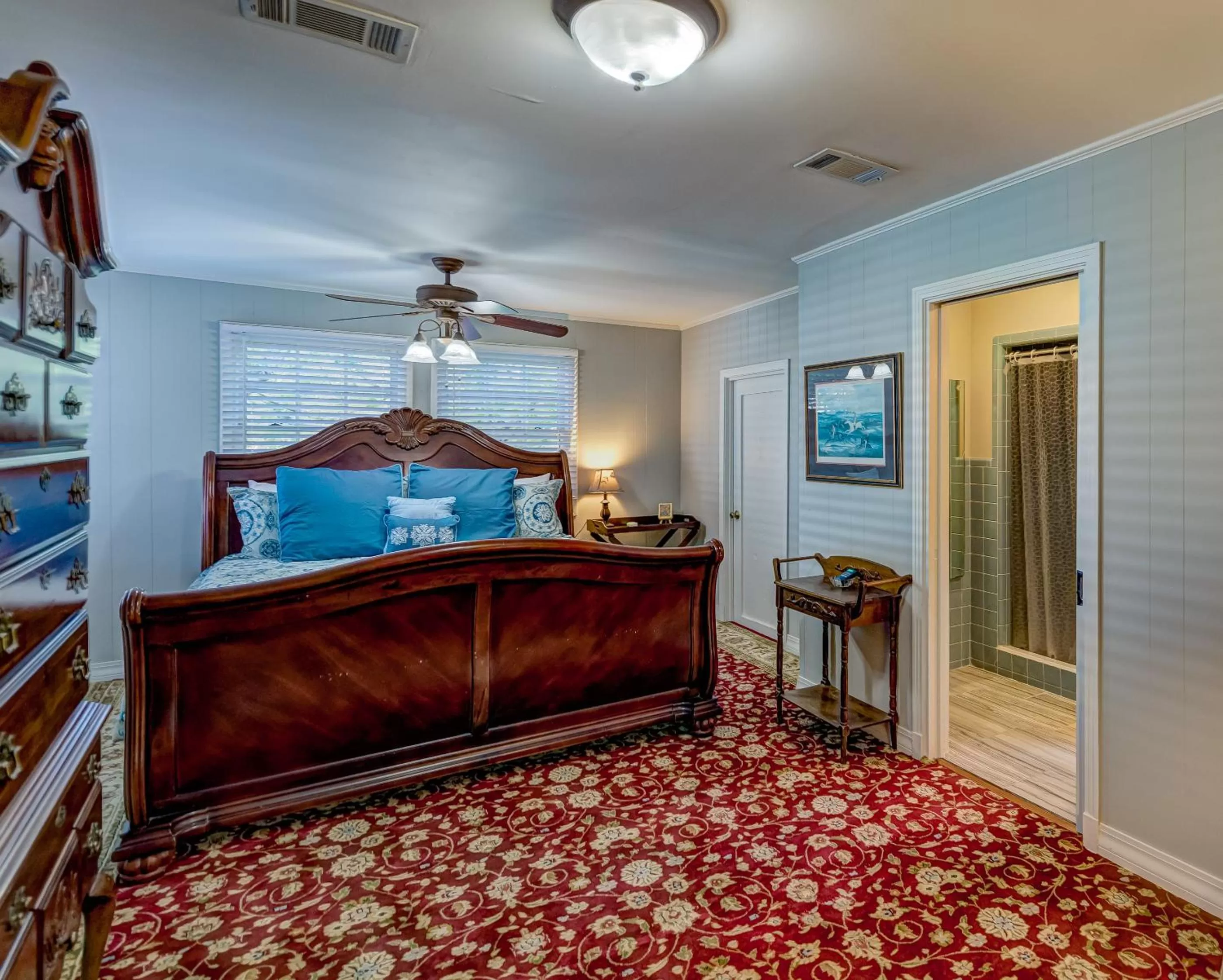 Bed in Steele Cottage