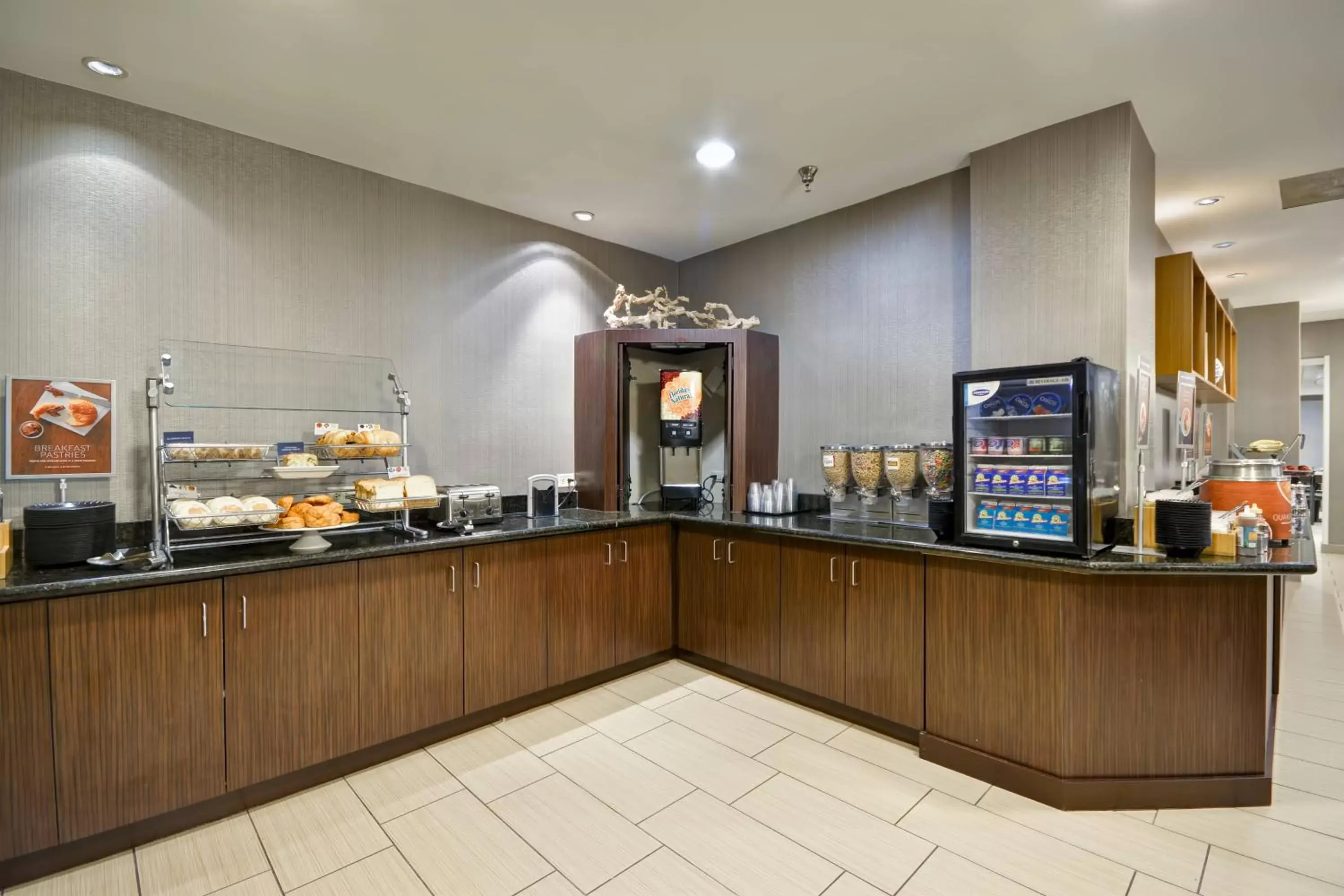 Breakfast in SpringHill Suites by Marriott San Antonio Medical Center/Northwest